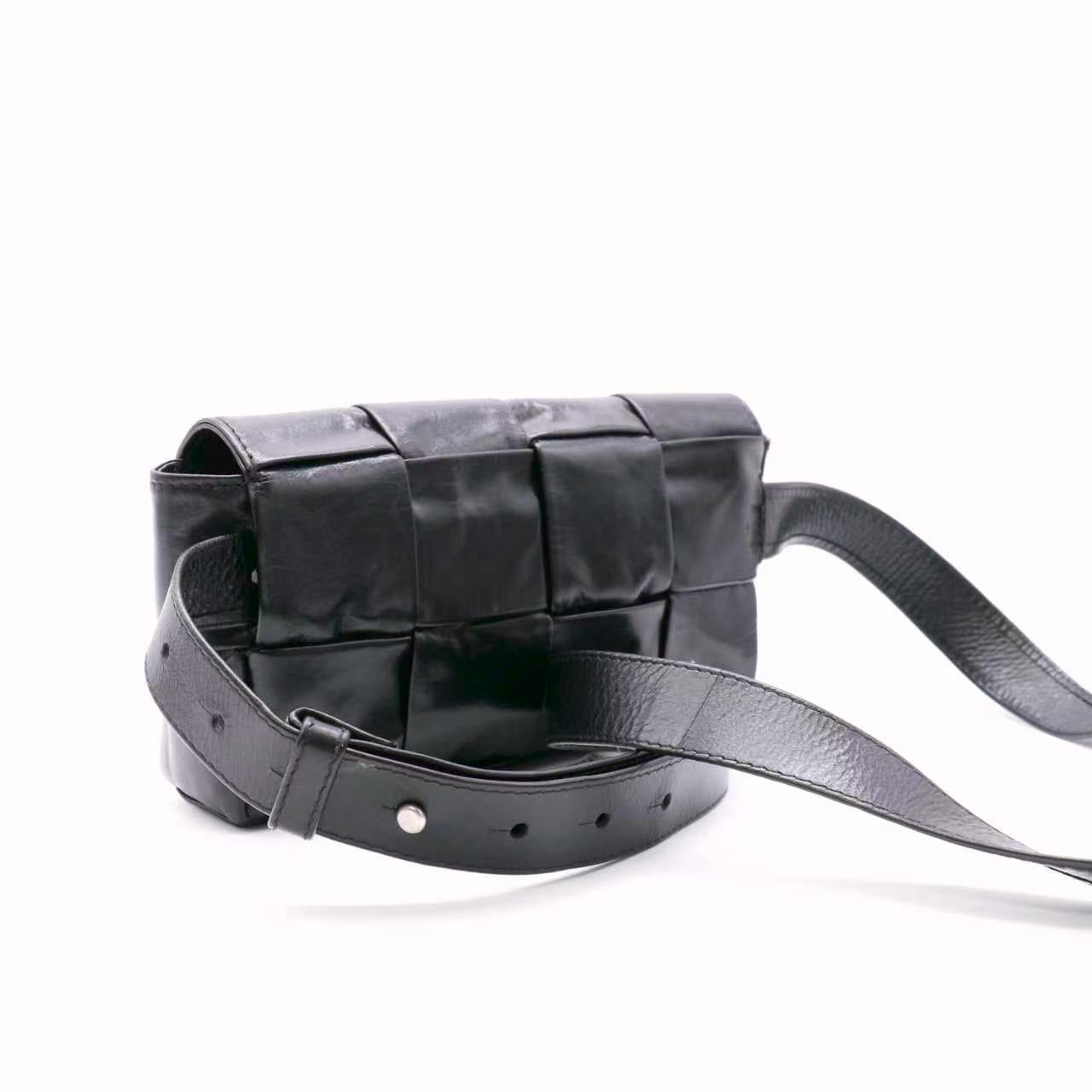 Bottega Veneta Paper Calfskin Maxi Intreccio Cassette  Bag twins LDJ5765