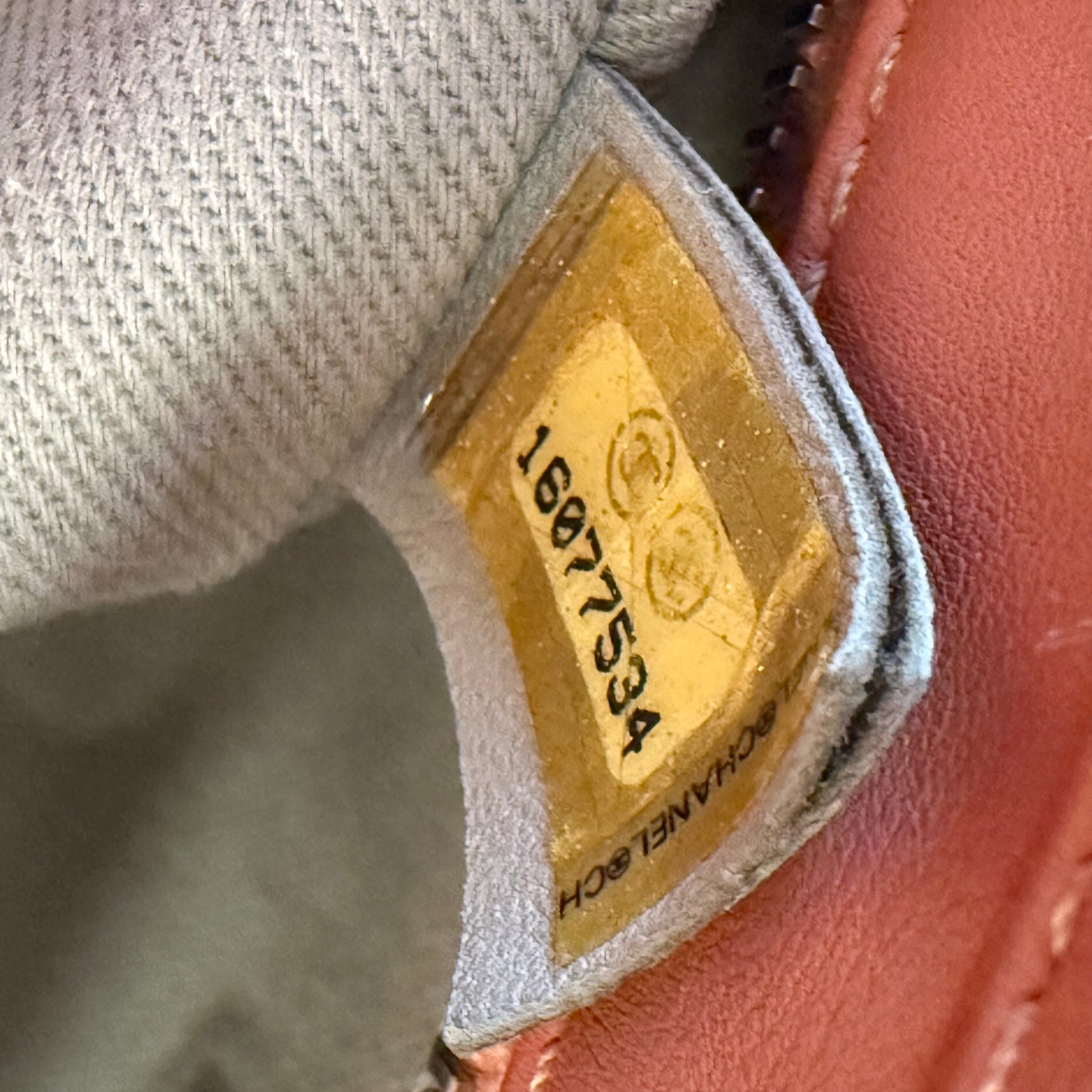 Calfskin Country Chic Small Shoulder Bag Pink Twins