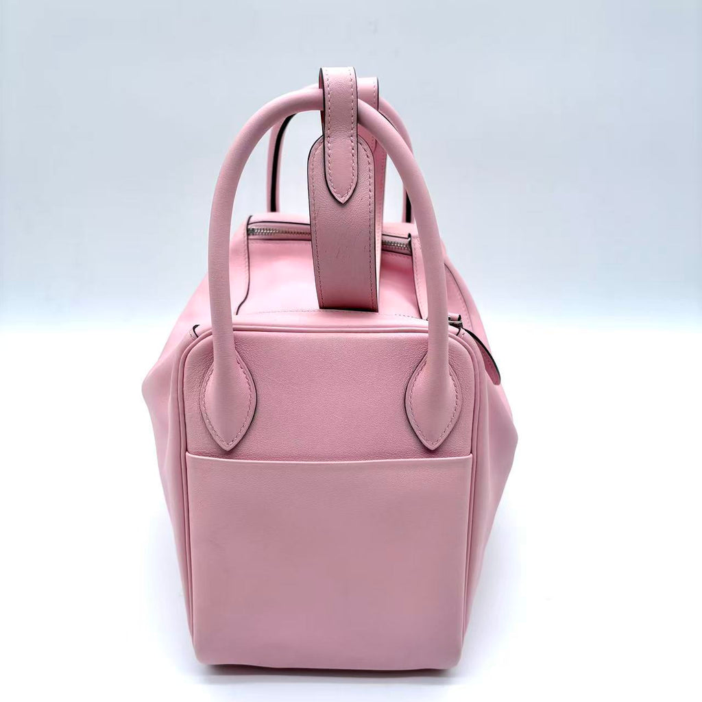 Lindy 30 shoulder bag in Rose Sakura Swift leather