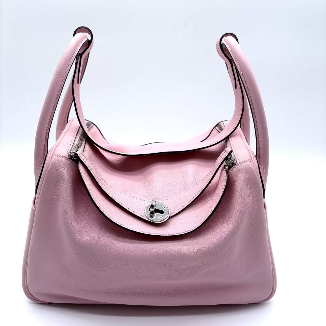 Lindy 30 shoulder bag in Rose Sakura Swift leather