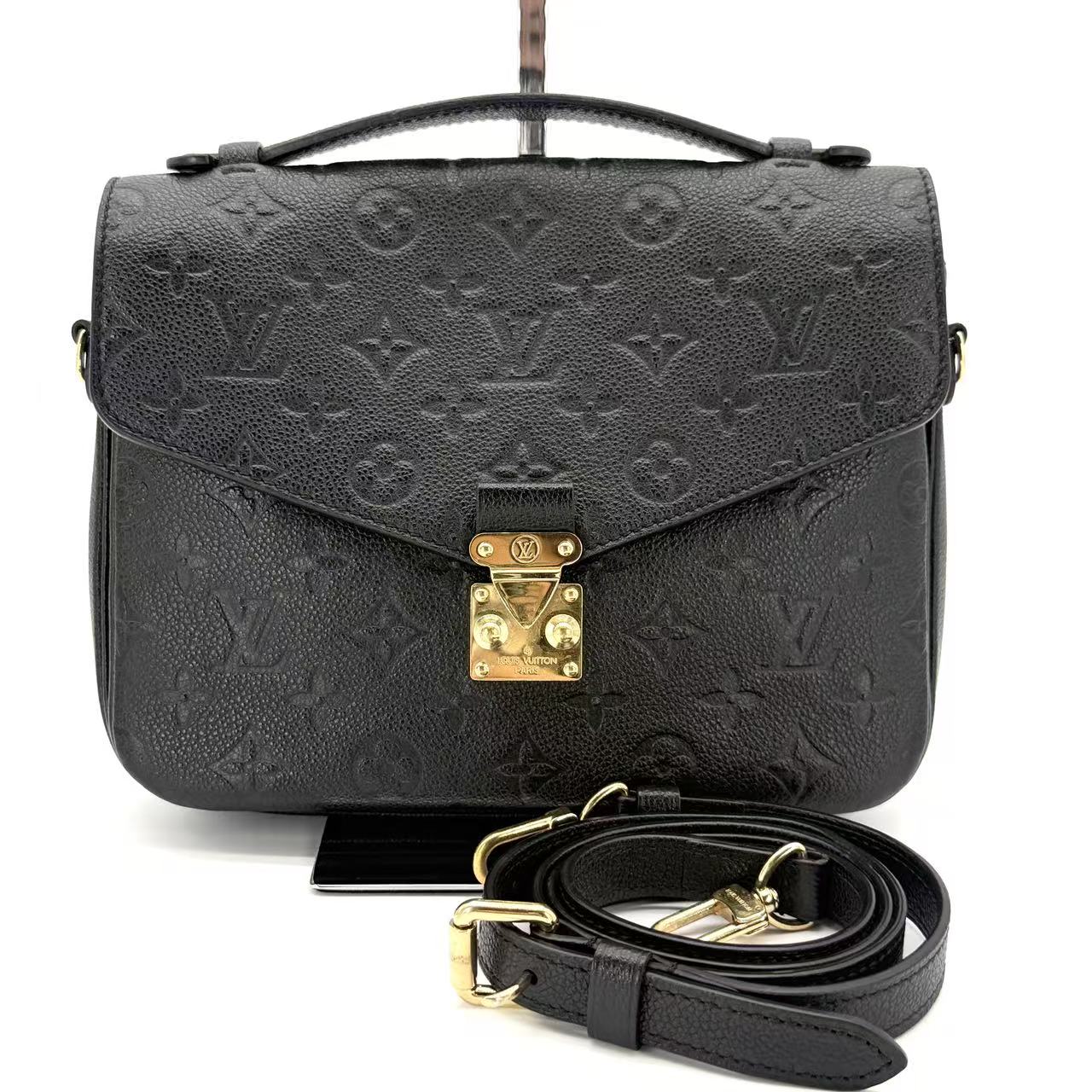 Pochette Metis Monogram Empreinte Leather
