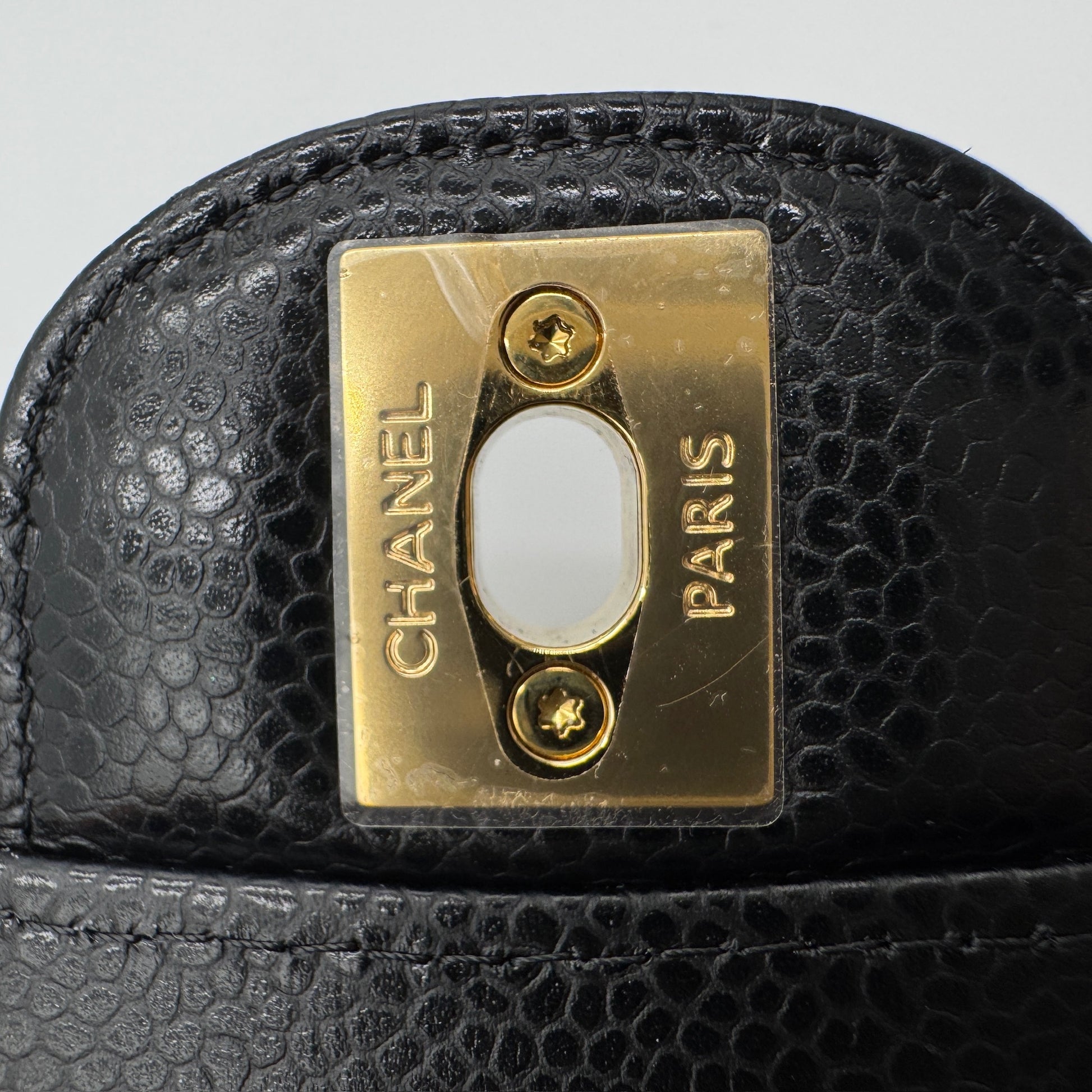 Classic double flap medium caviar black microchip