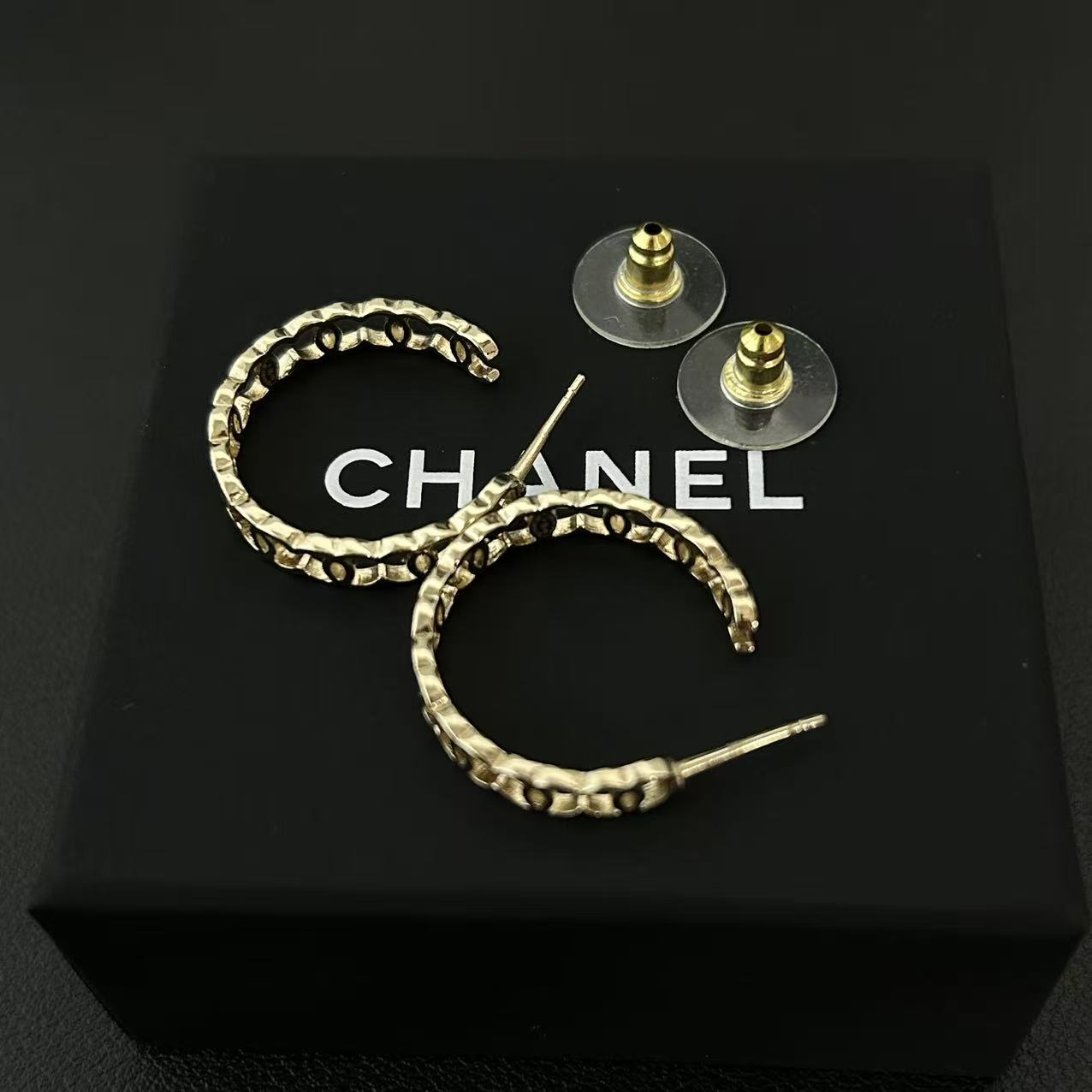 Chanel 2021 CC Hoop Earrings twins LDJ4472