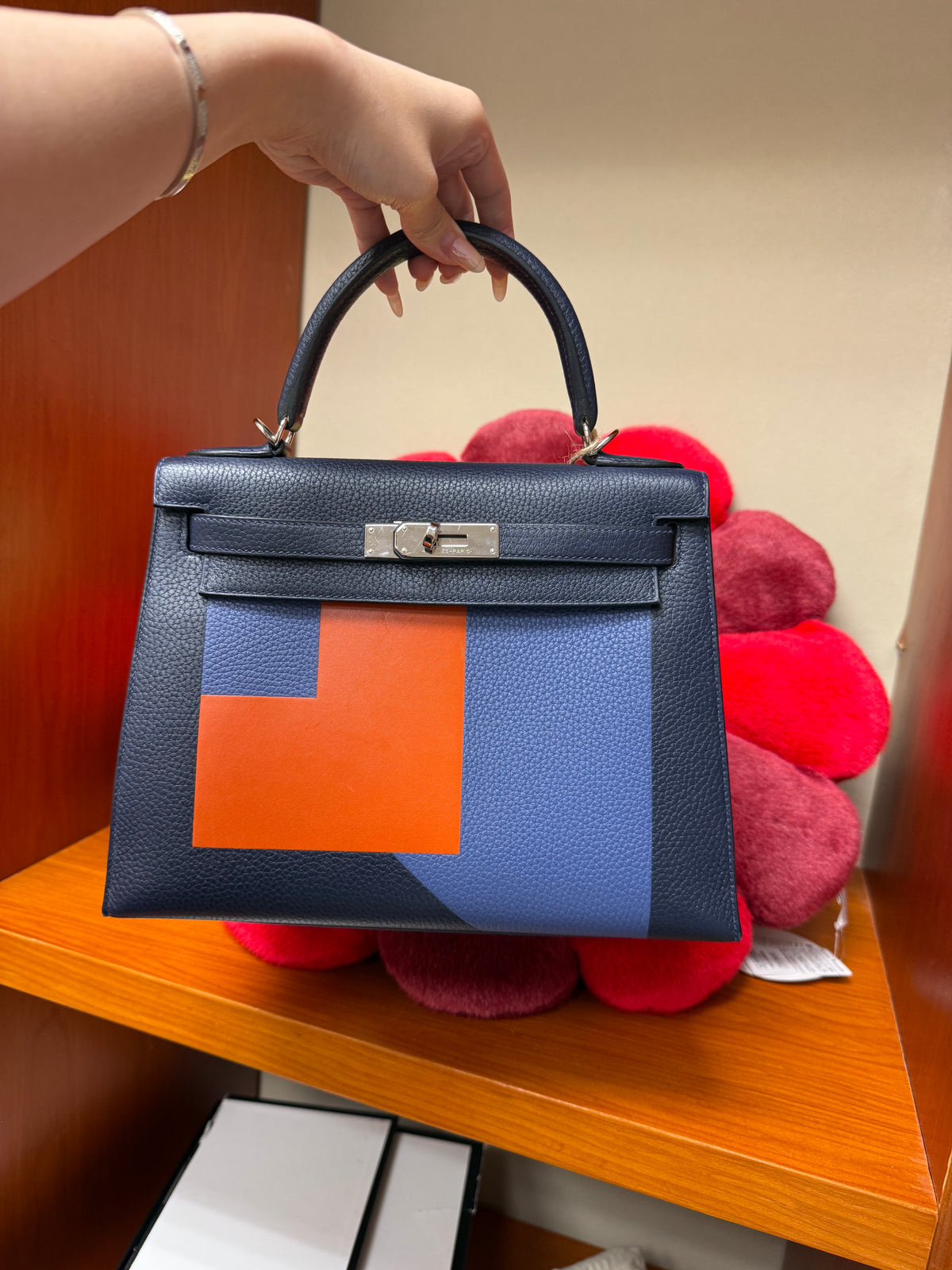 Hermès Kelly Lettre 28 Bleu Nuit Togo Leather Palladium Limited Edition