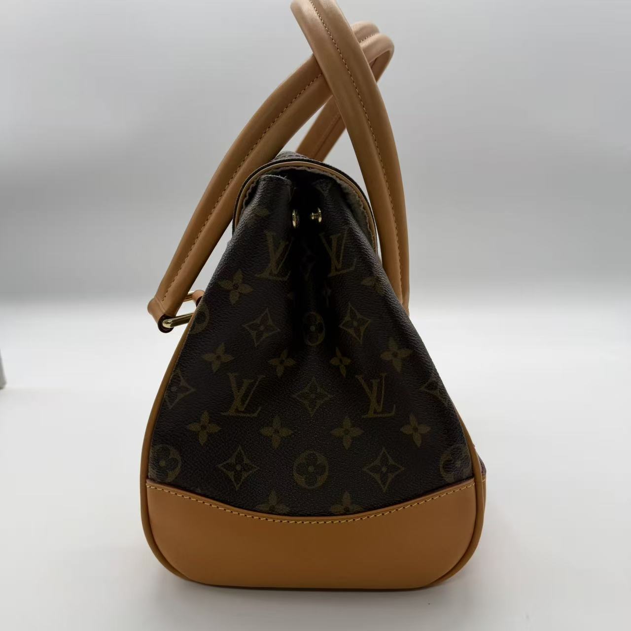 Beverly Handbag Monogram Canvas GM