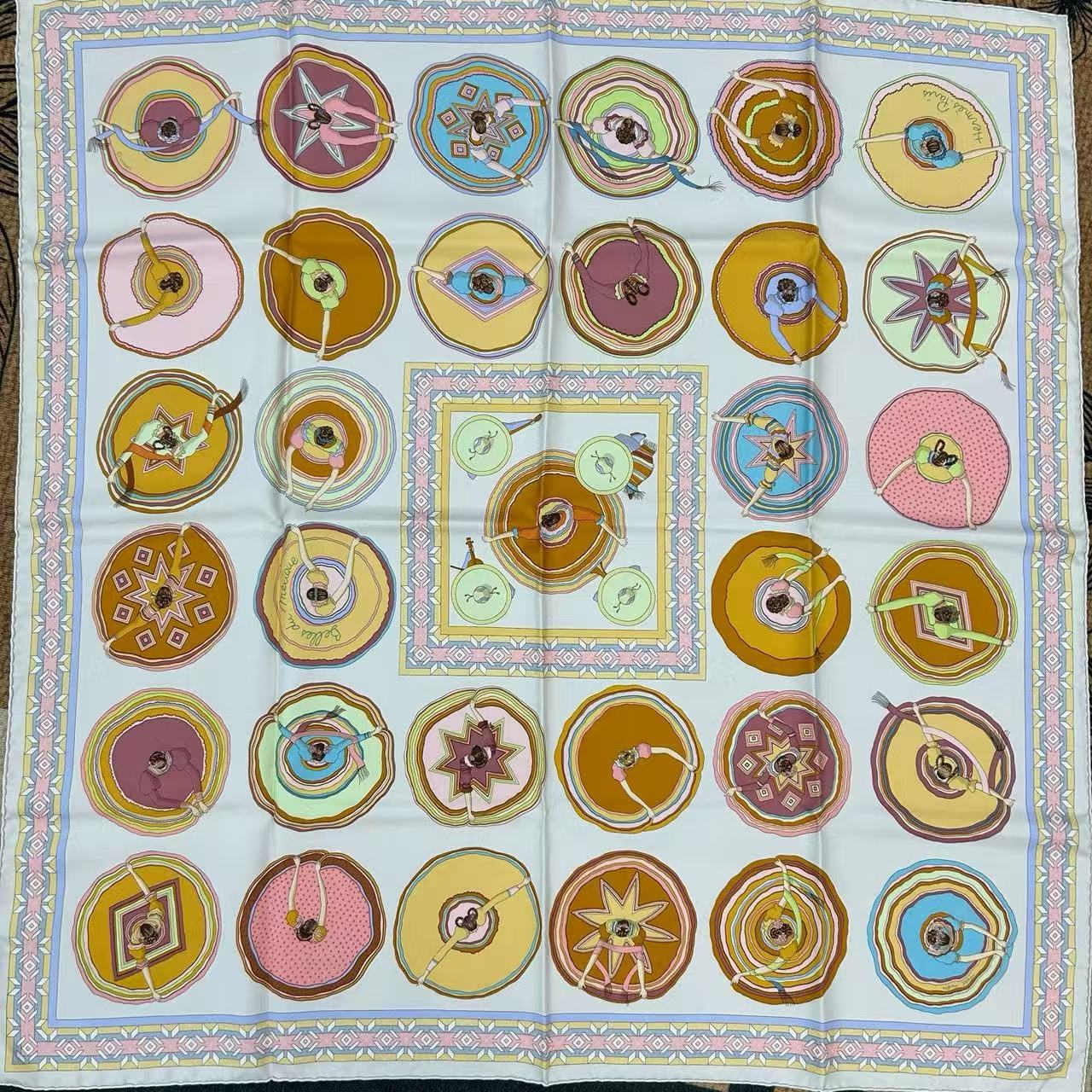 Hermes Belles du Mexique Hermes Scarf Twins LDJ3195