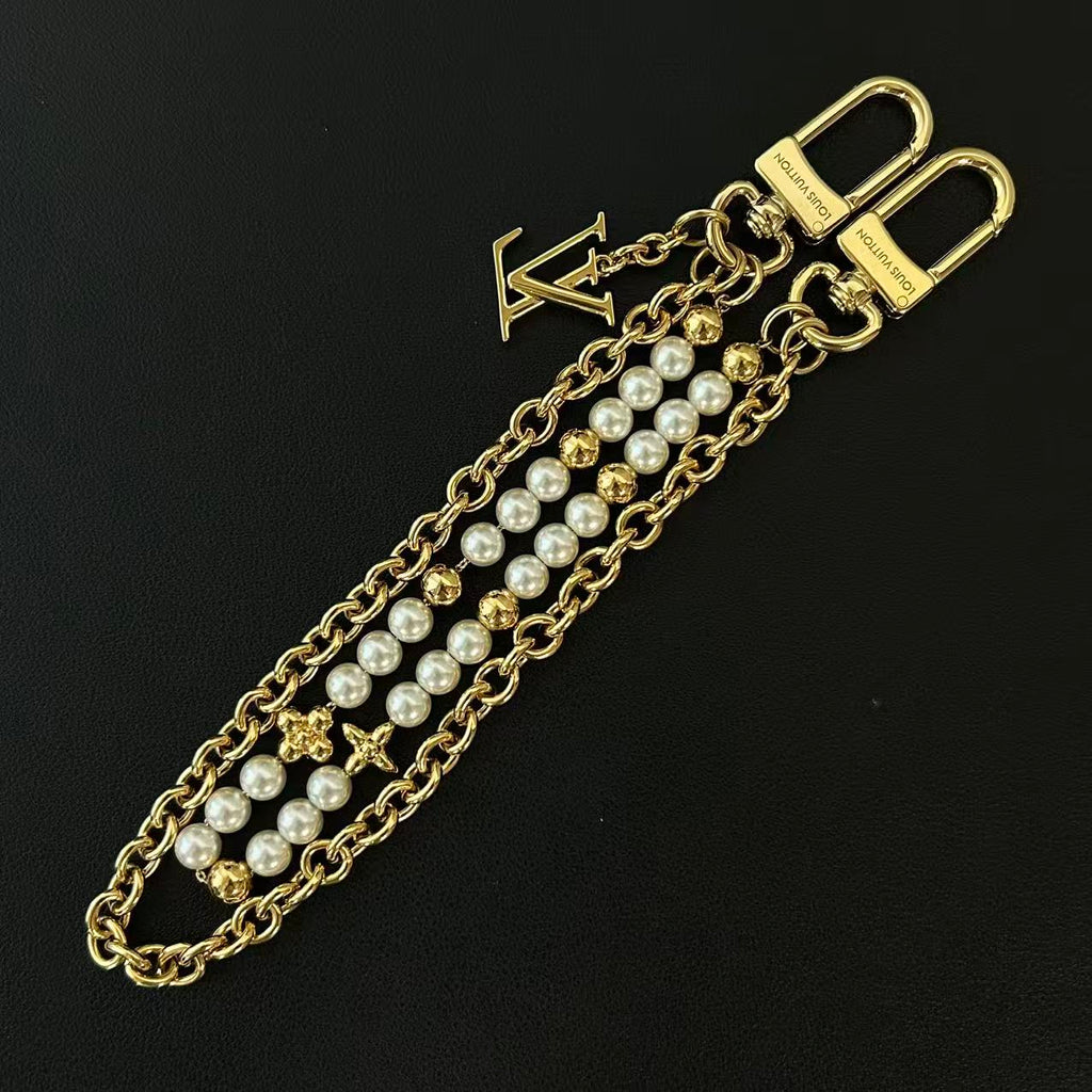 Louis Vuitton Metal Pearls Mini Chain Belt Gold twins LDZ286