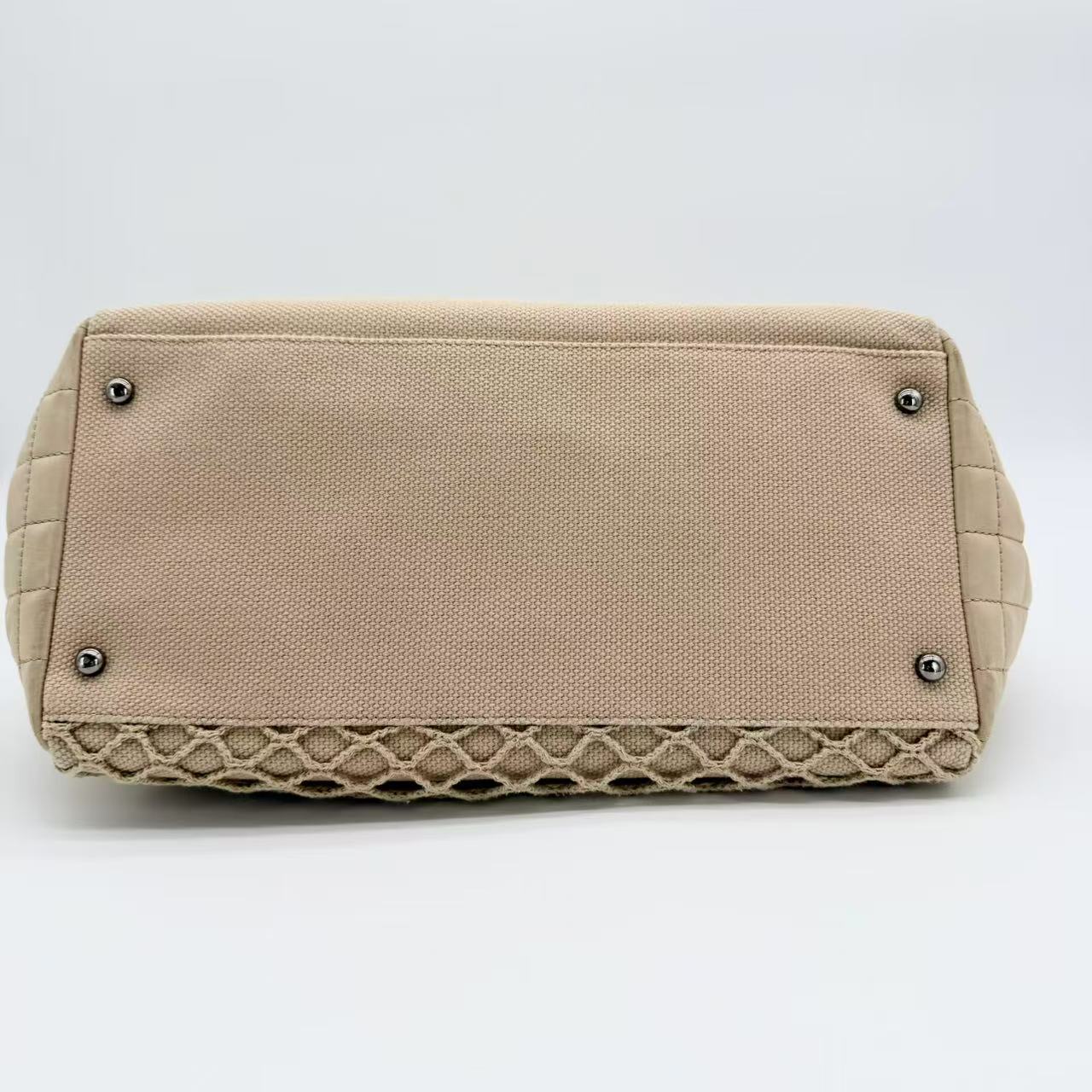 Coco Mark Chain Shoulder Tote bag in a beige