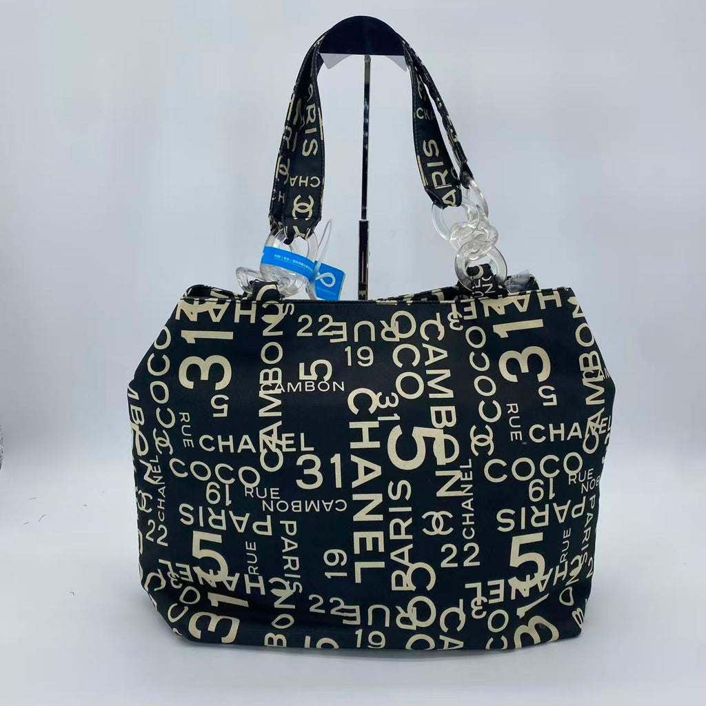 31 Rue Cambon Beach Tote
