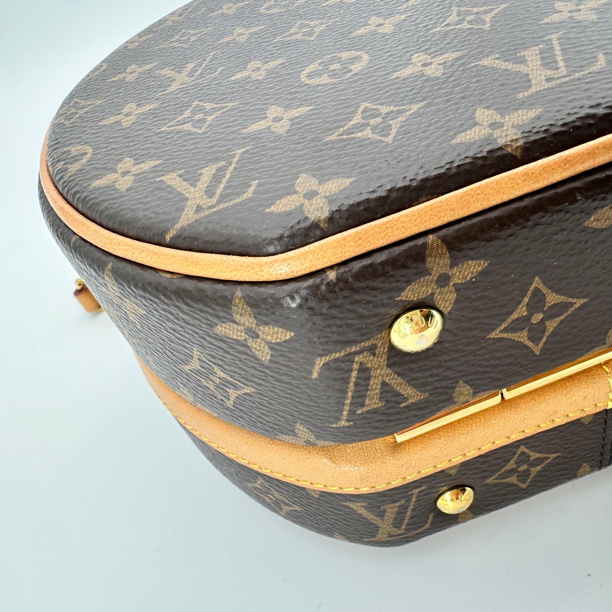 Reverse Monogram Petite Boite Chapeau Souple