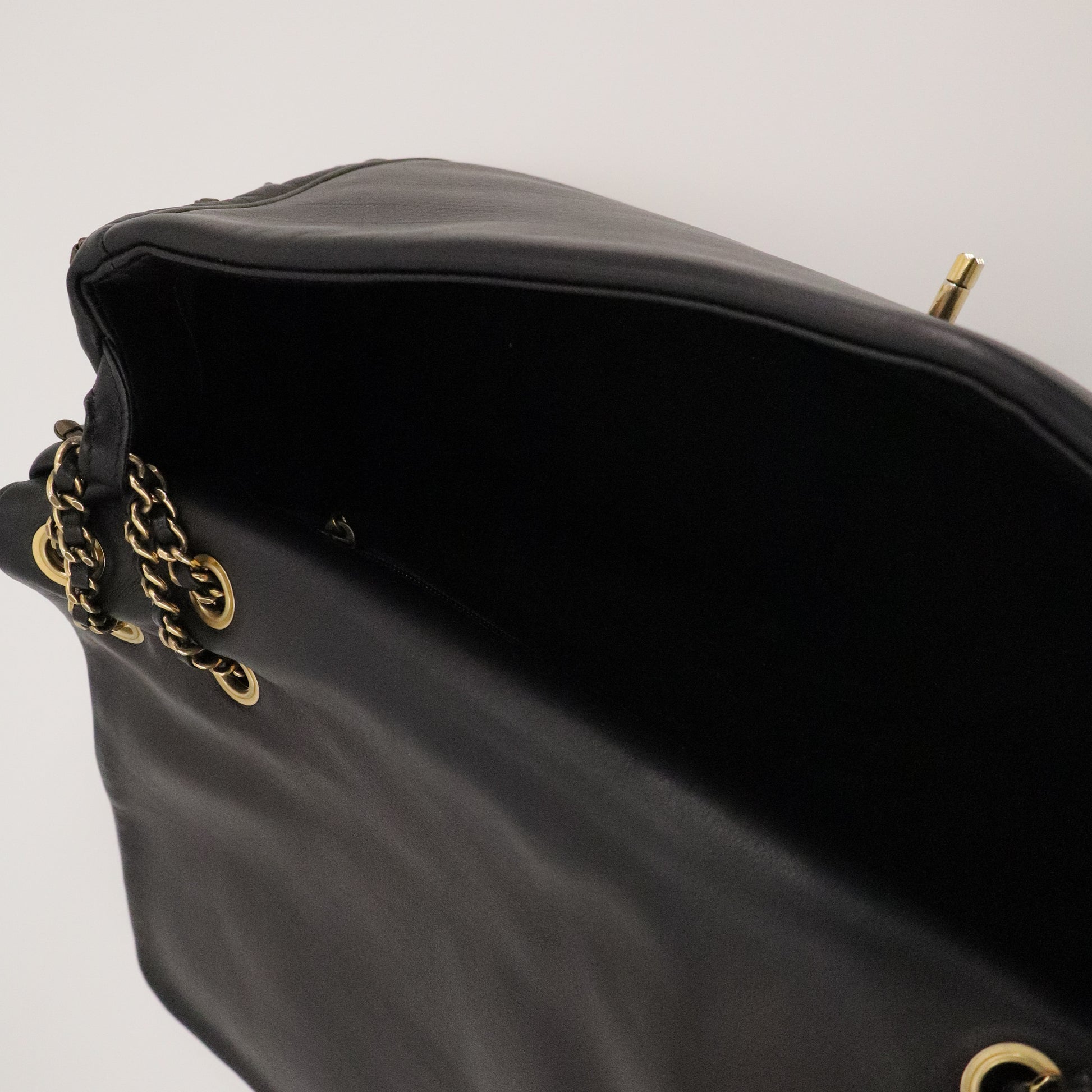 Limited Edition Chic Knot Flap Bag Lambskin Medium Gold Hardware Twins
