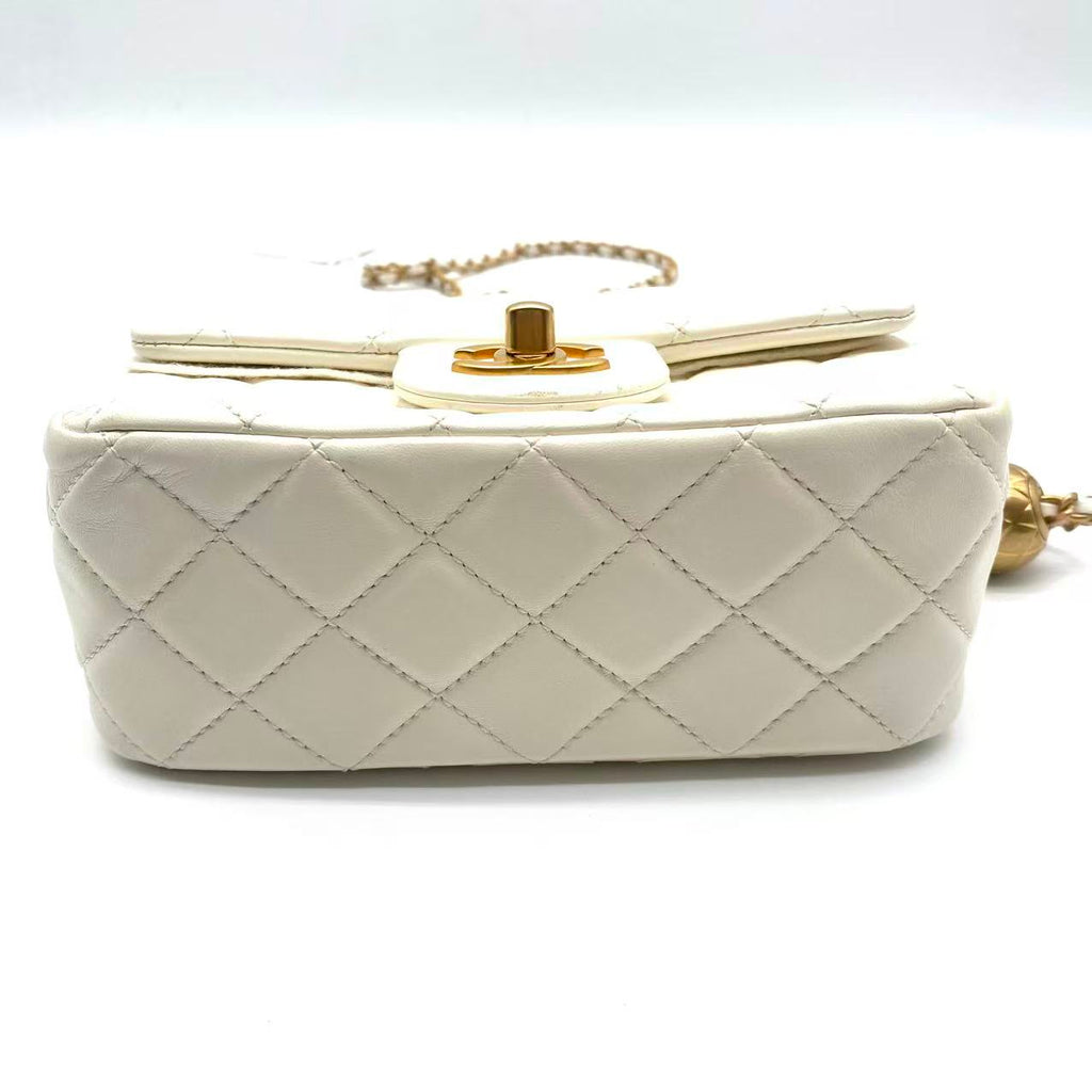 Lambskin Quilted Mini Pearl Crush Flap White
