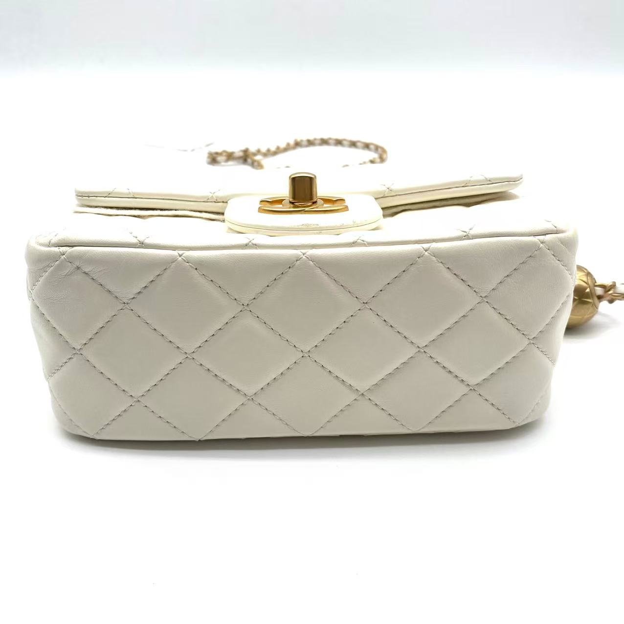Lambskin Quilted Mini Pearl Crush Flap White
