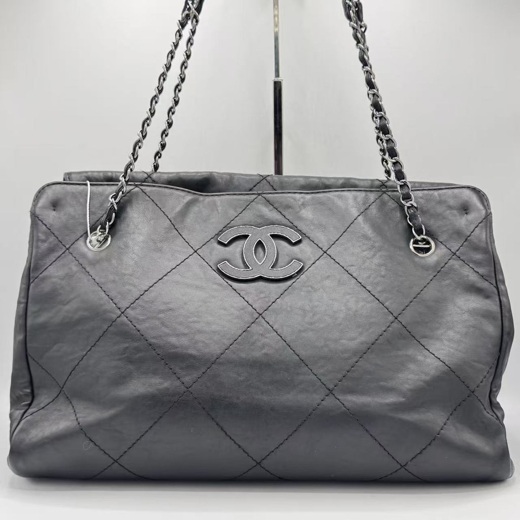 Chanel Large Hamptons Flap Bag