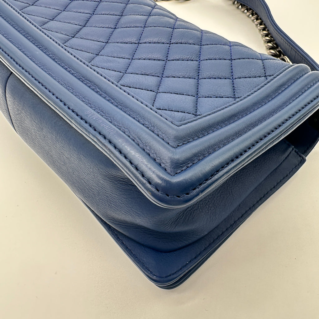 Calfskin Quilted Medium Boy Flap Dark Navy