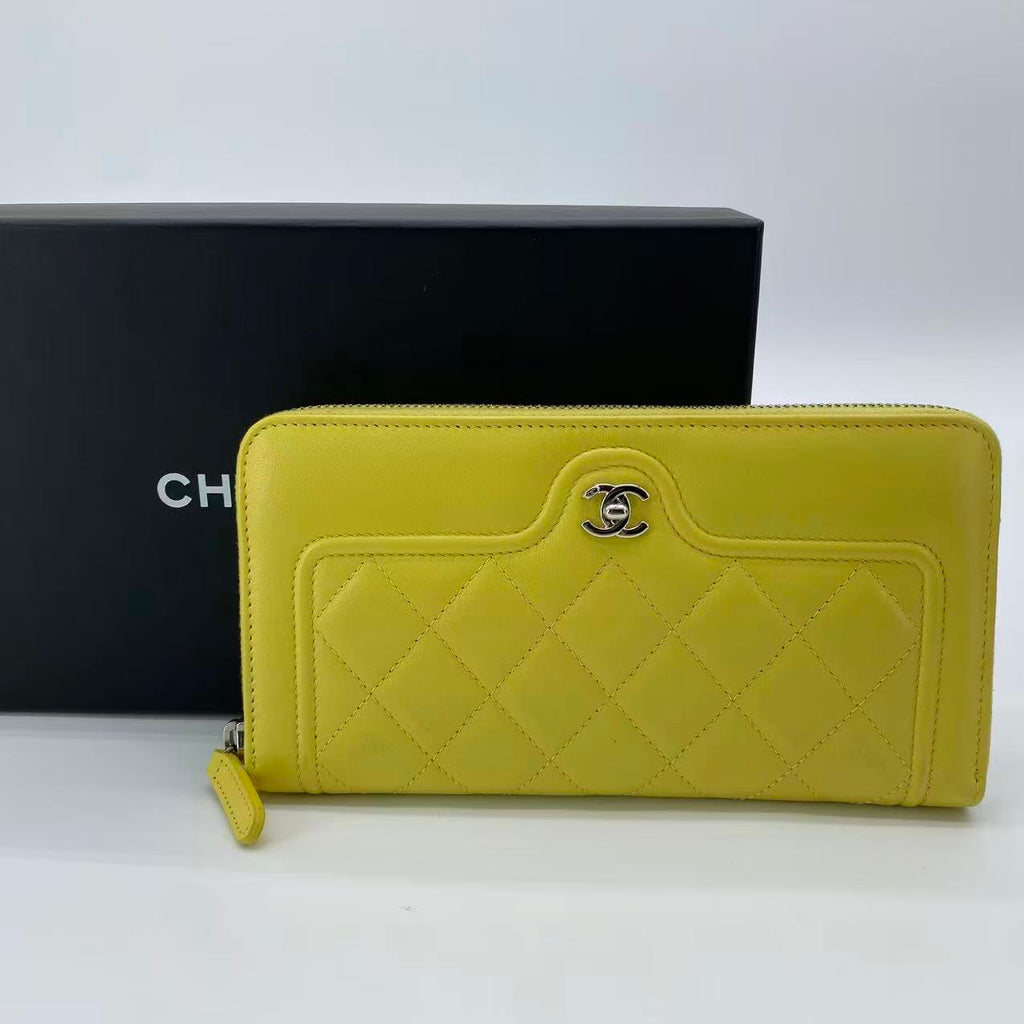 Zip Around Wallet Quilted Calfskin Long