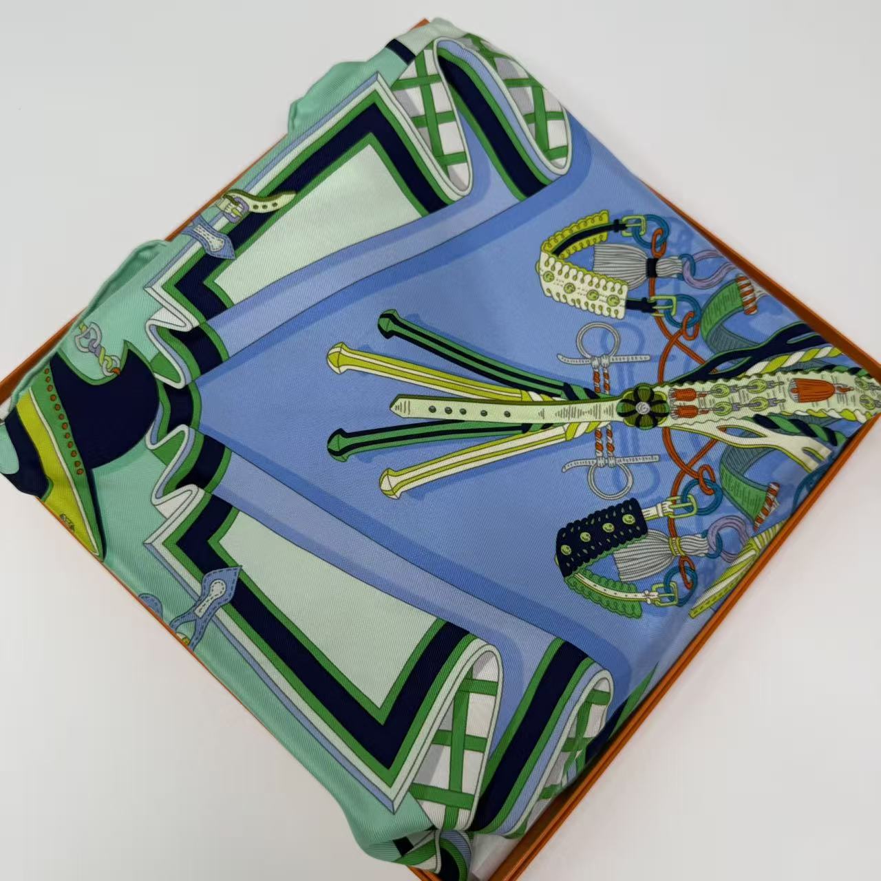Hermes Scarf twins