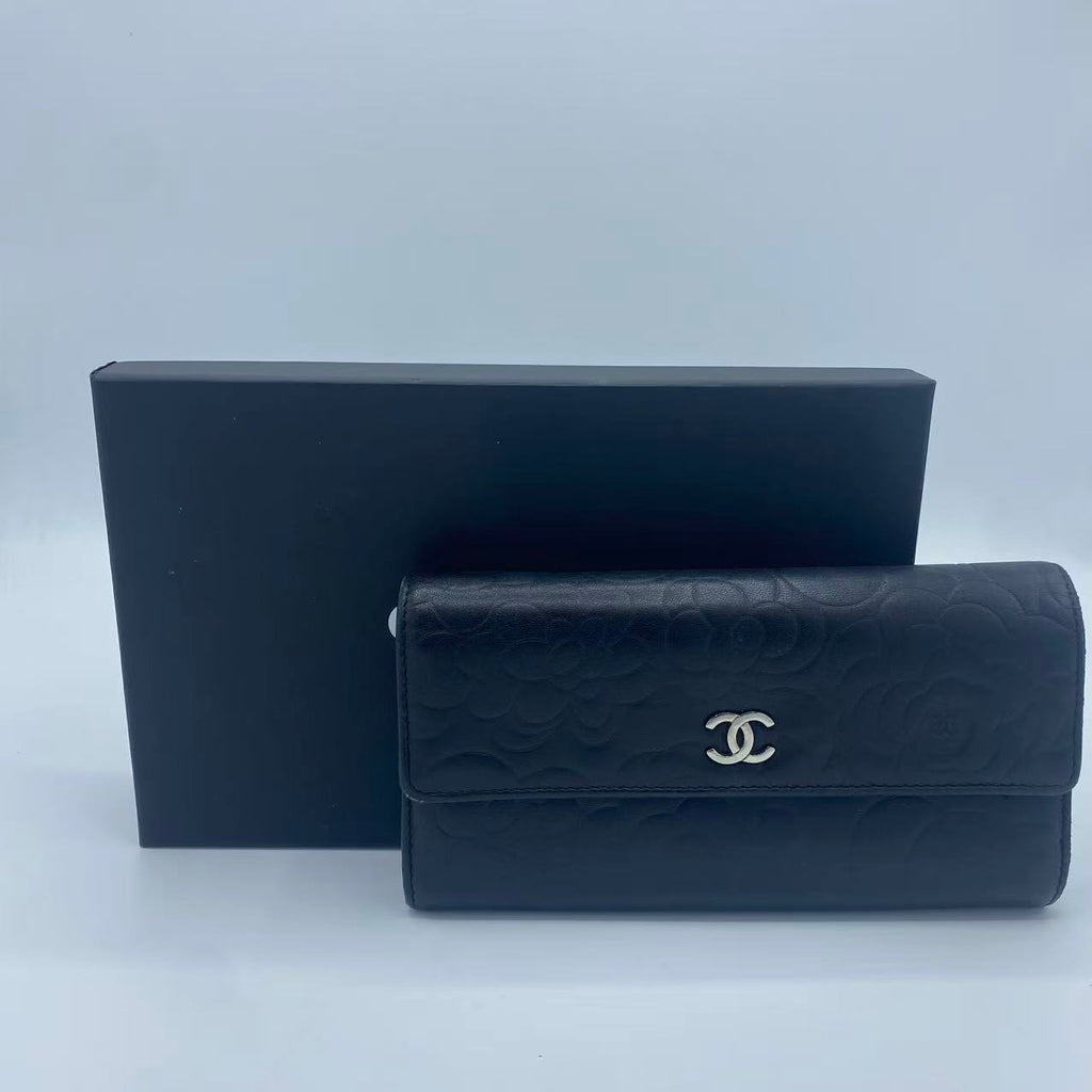 CHANEL Camellia Bifold Long Wallet Black Leather