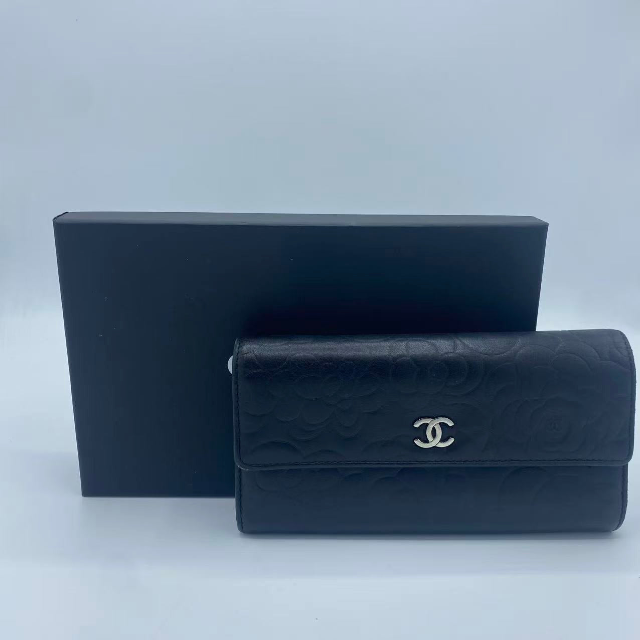 CHANEL Camellia Bifold Long Wallet Black Leather