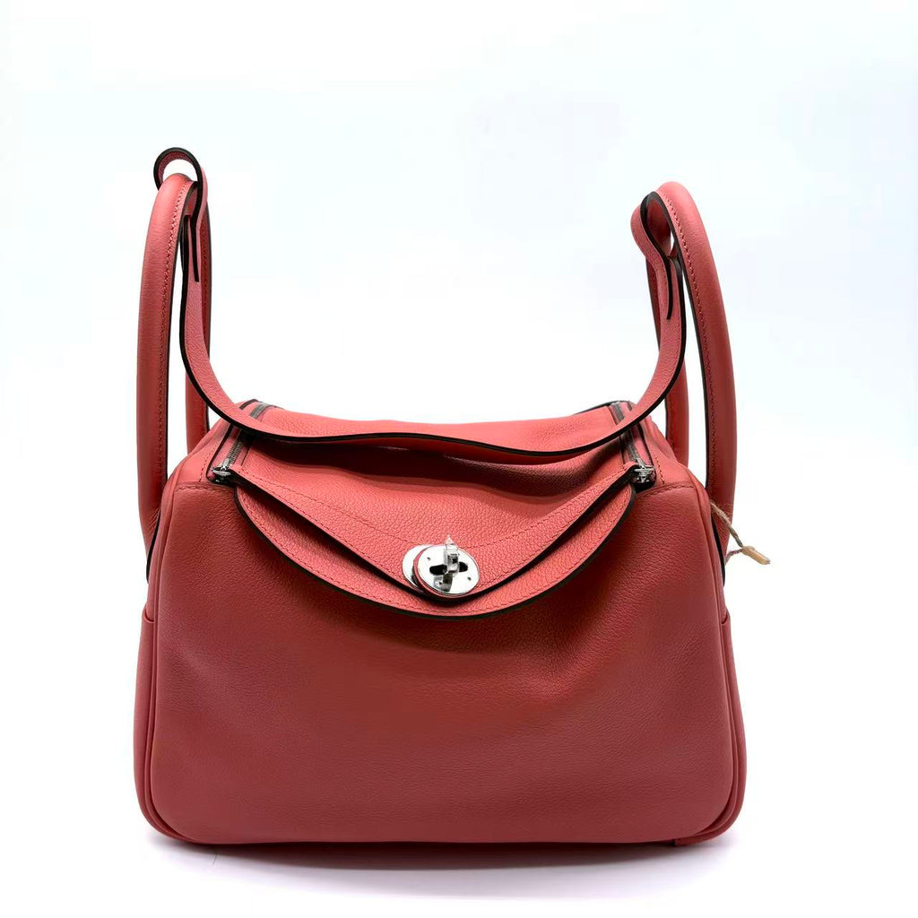 Lindy 26 shoulder bag in Crevette Swift leather