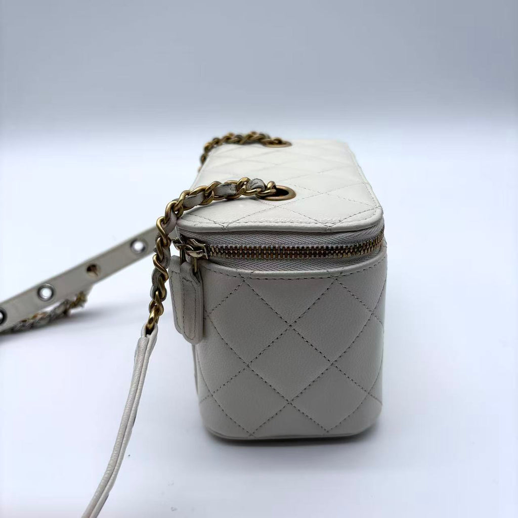 Sweet Heart Vanity Case with Chain Quilted Caviar Small
