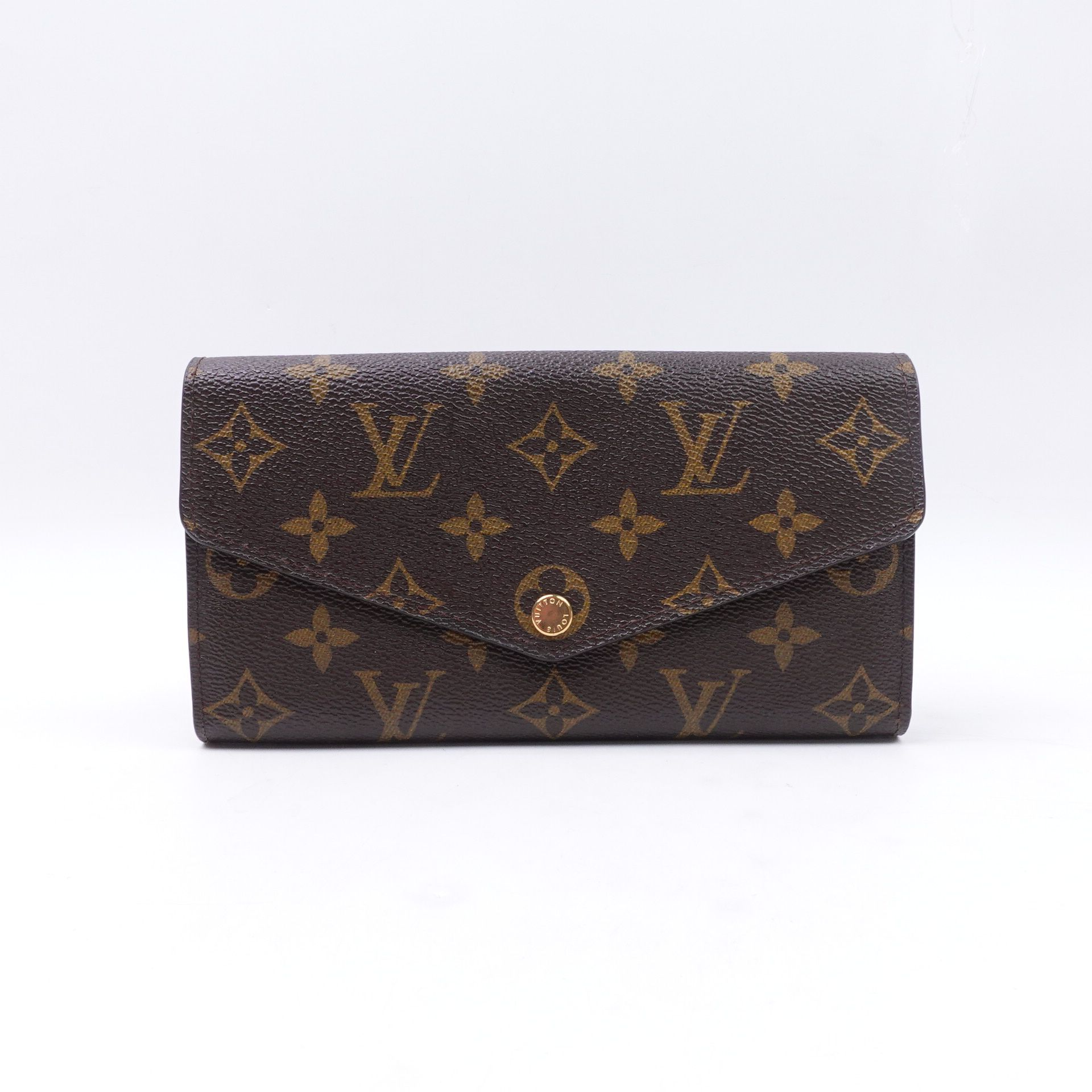 Sarah Wallet Monogram