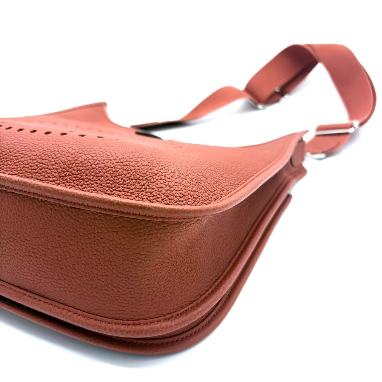 Taurillon Clemence Evelyne III GM Orange