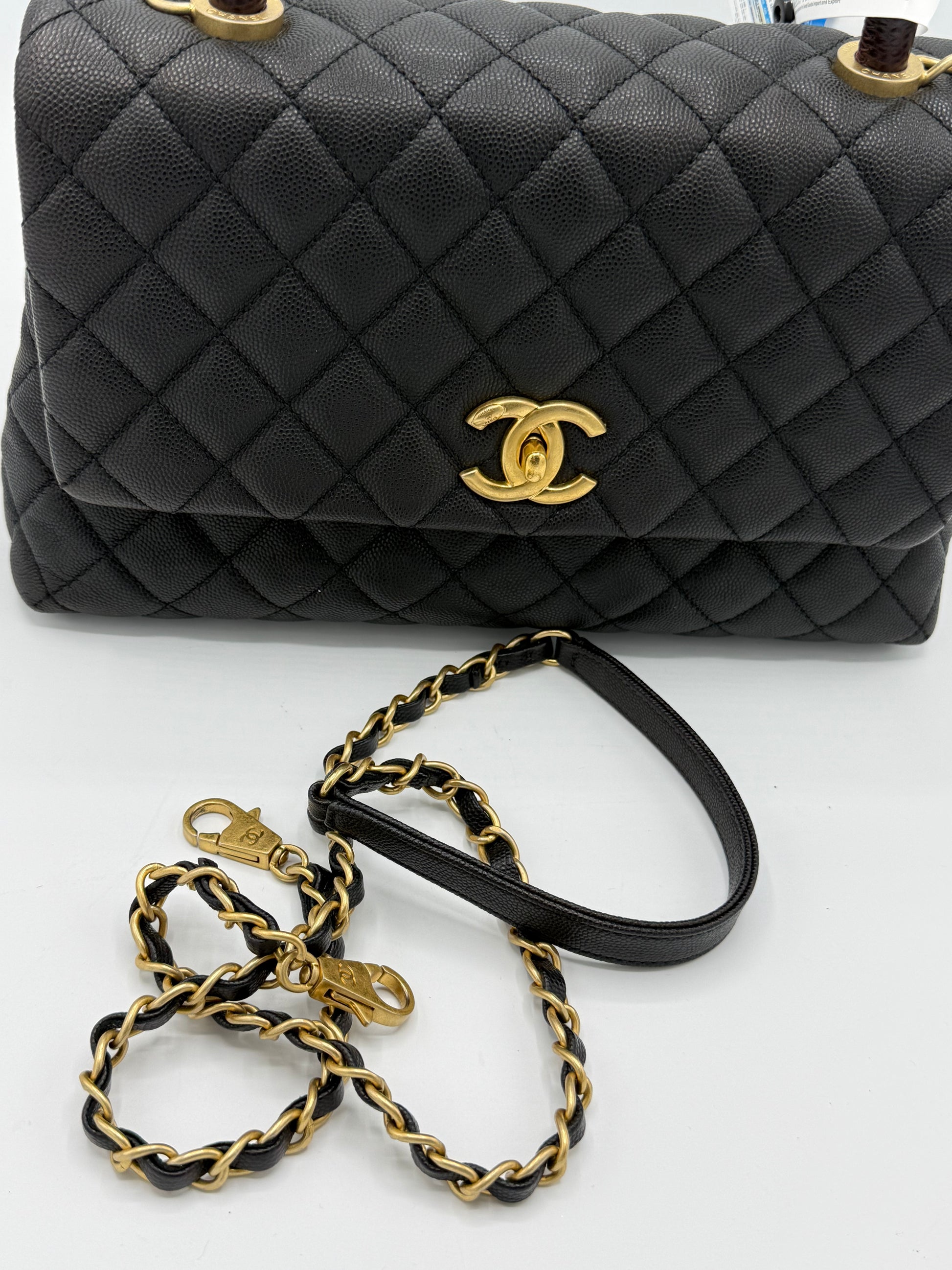 B12235 Chanel coco handle medium Black Caviar leather gold hardware