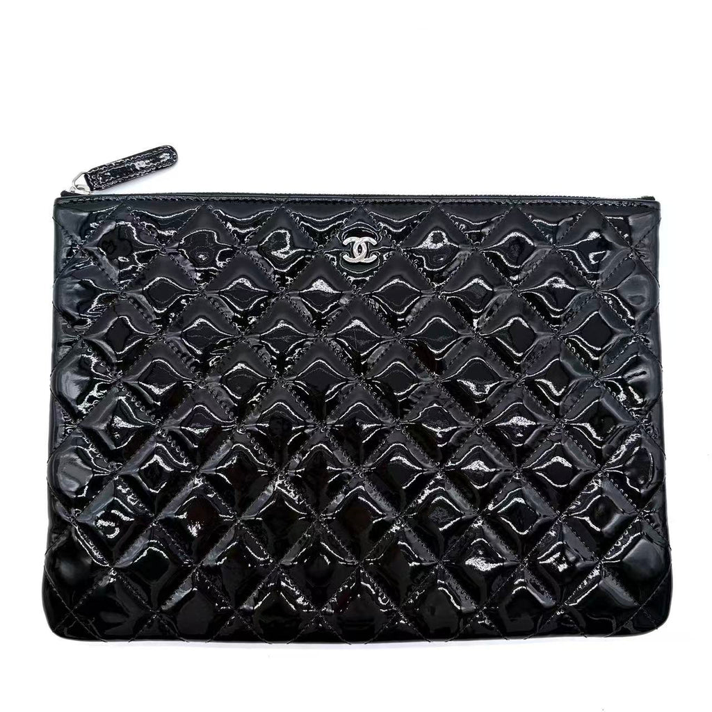 Patent Calfskin Quilted Medium Cosmetic Case Black
