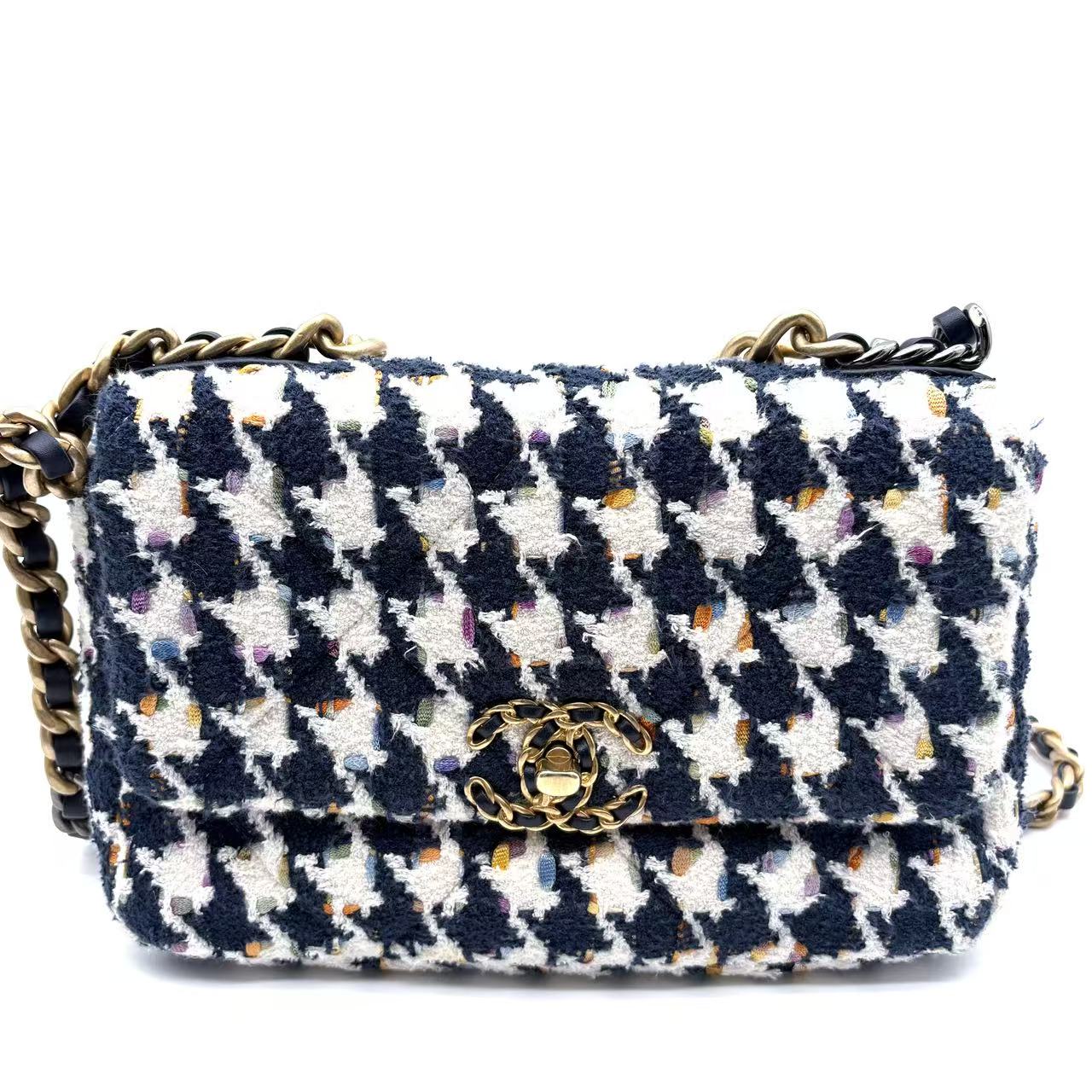 Tweed Quilted Medium Chanel 19 Flap Ecru Navy Blue Multicolor