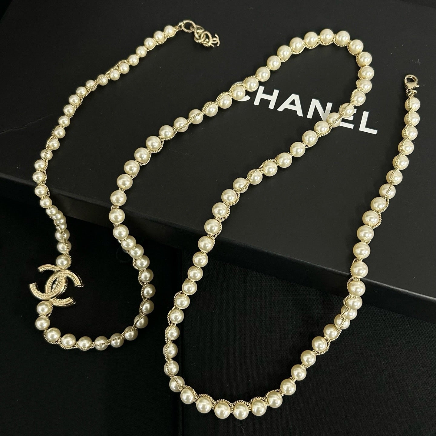 Chanel CC Logo Pendant Necklace twins LDJ3594