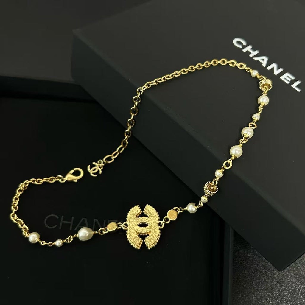Chanel Metal Enamel Pearl CC Necklace Pink Gold twins LDZ335