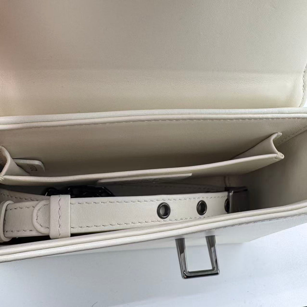 Caro Bag Padded Macrocannage Quilt Calfskin Small