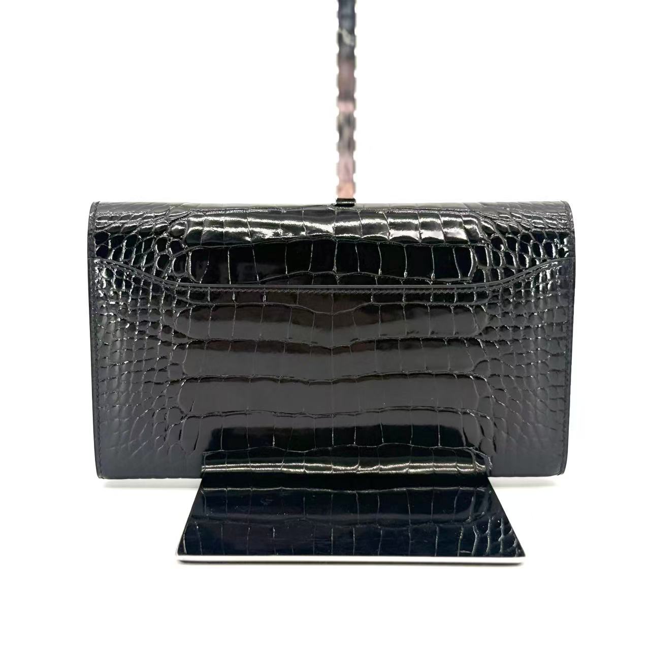 So Black Constance Wallet
