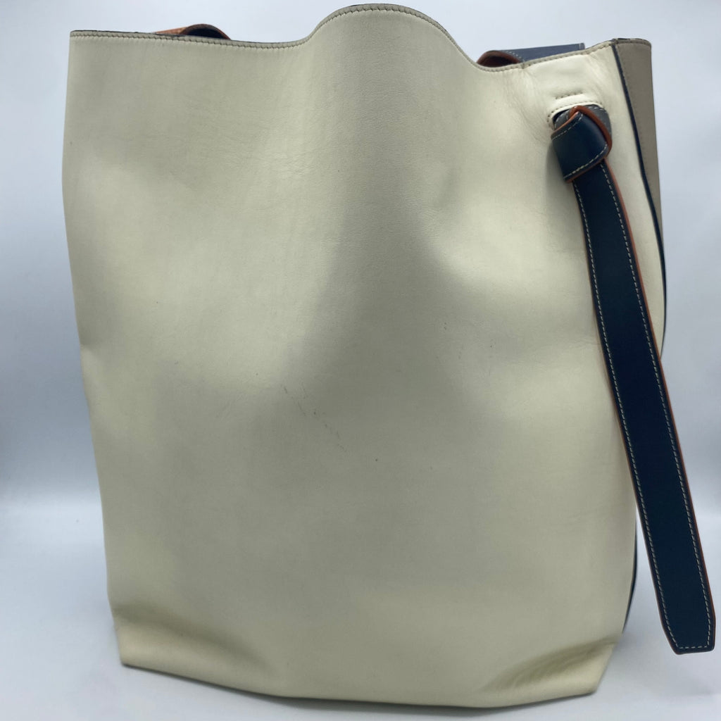 Twisted Cabas Tote Calfskin