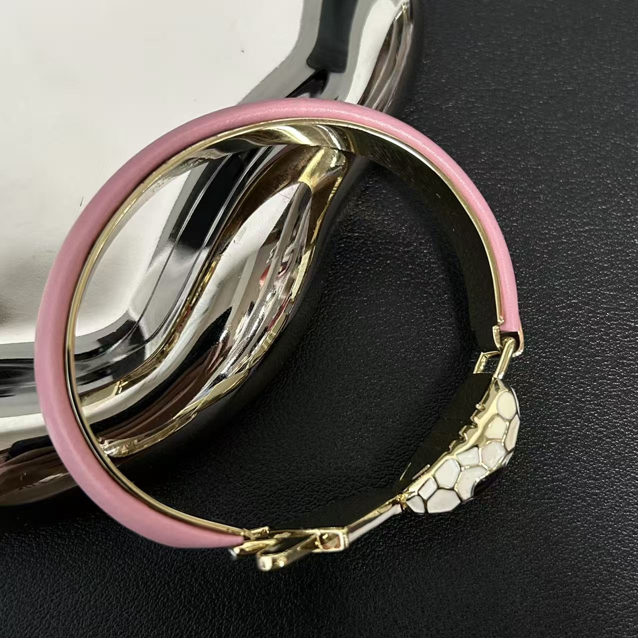 Bvlgari Pink Galuchat Leather Serpenti Forever Bracelet twins LDZ288
