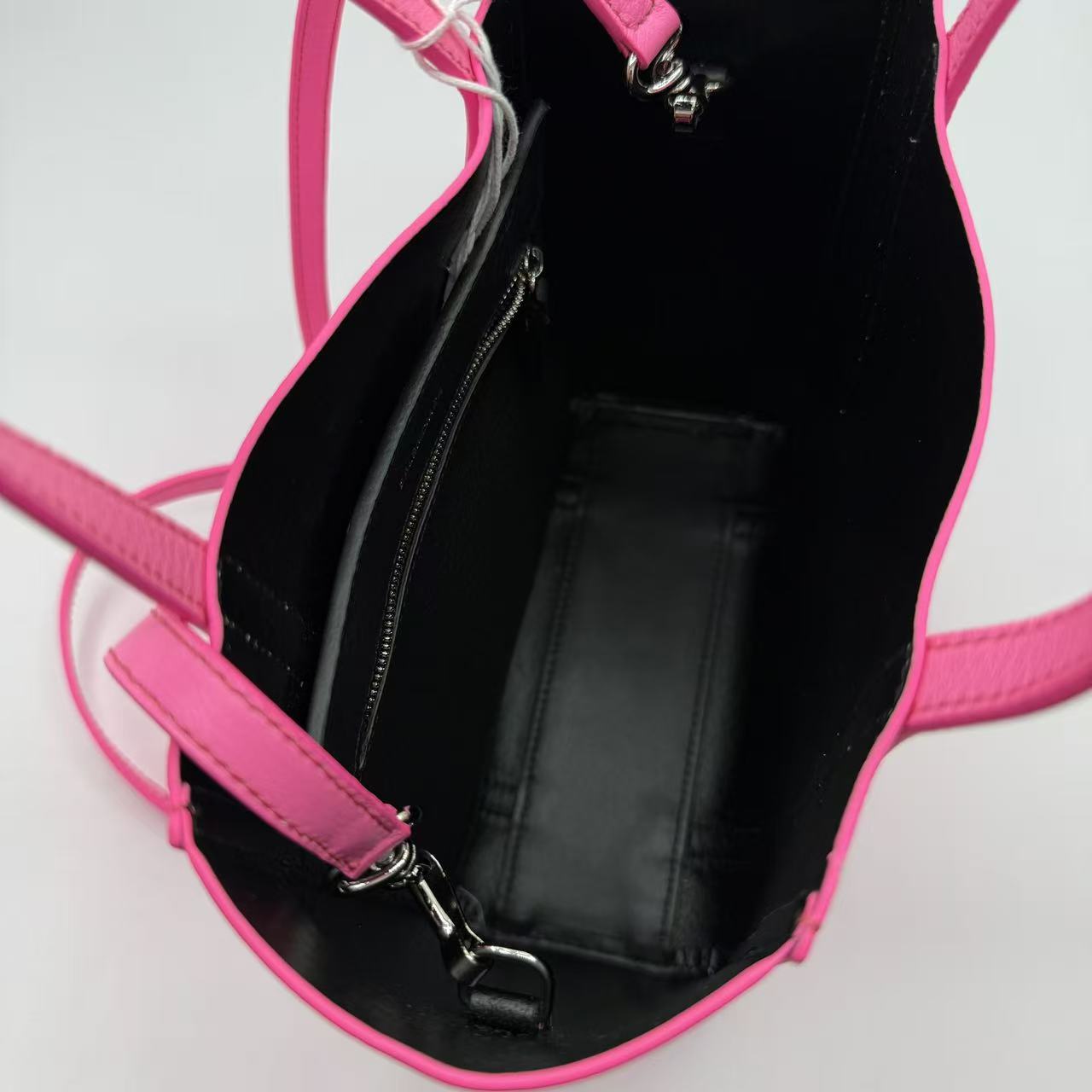 Signature Tote XS
