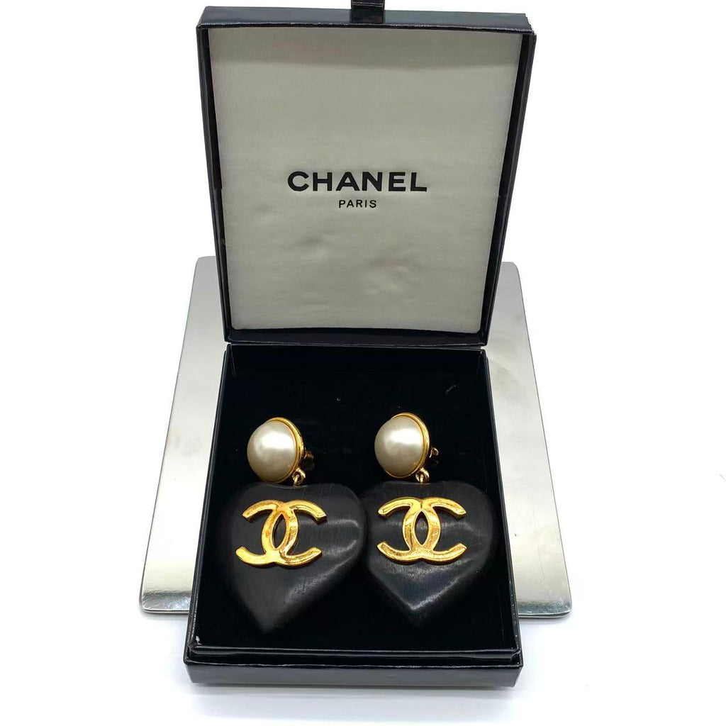 CHANEL Vintage Heart Shaped Clip On Earrings