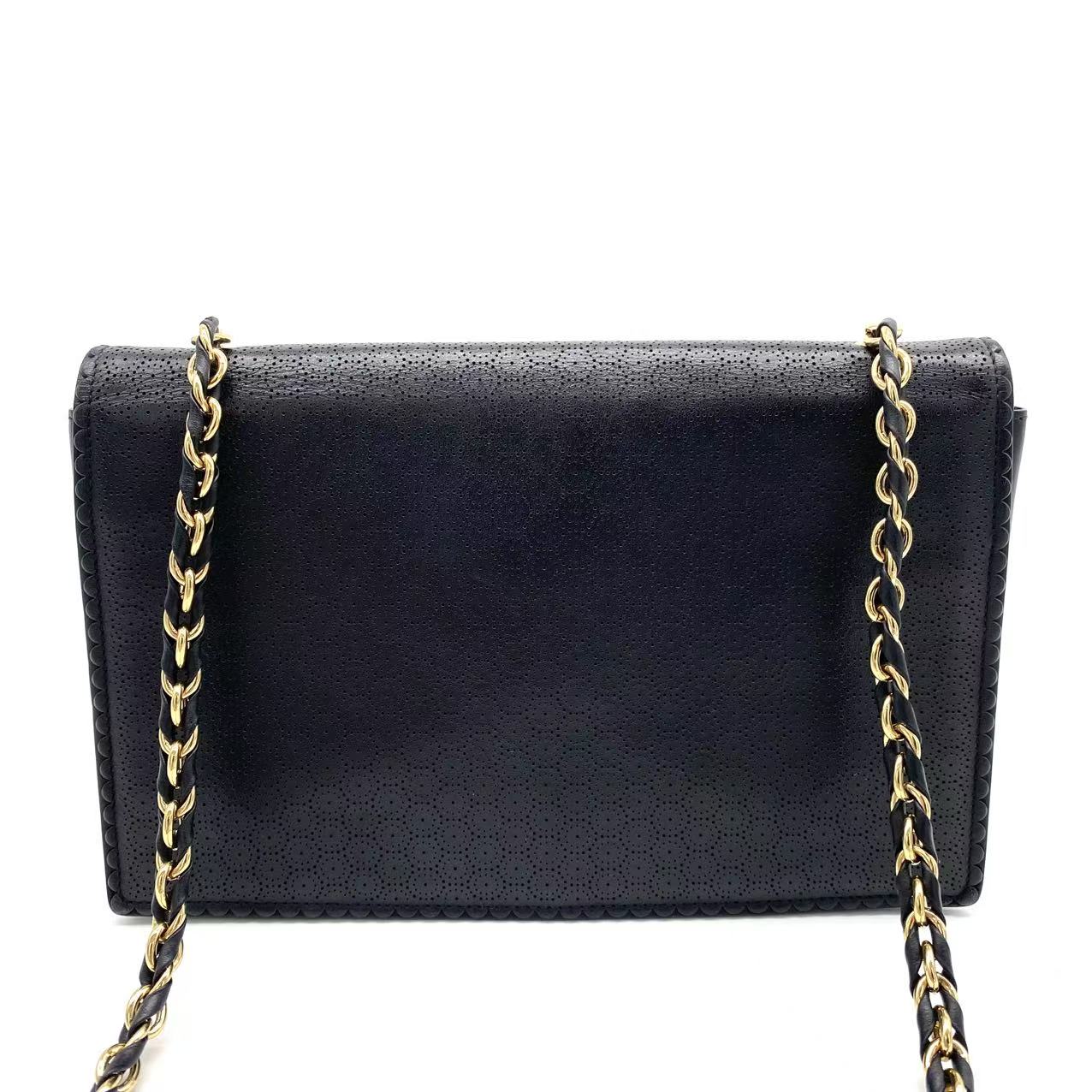 Black Wallet On Chian