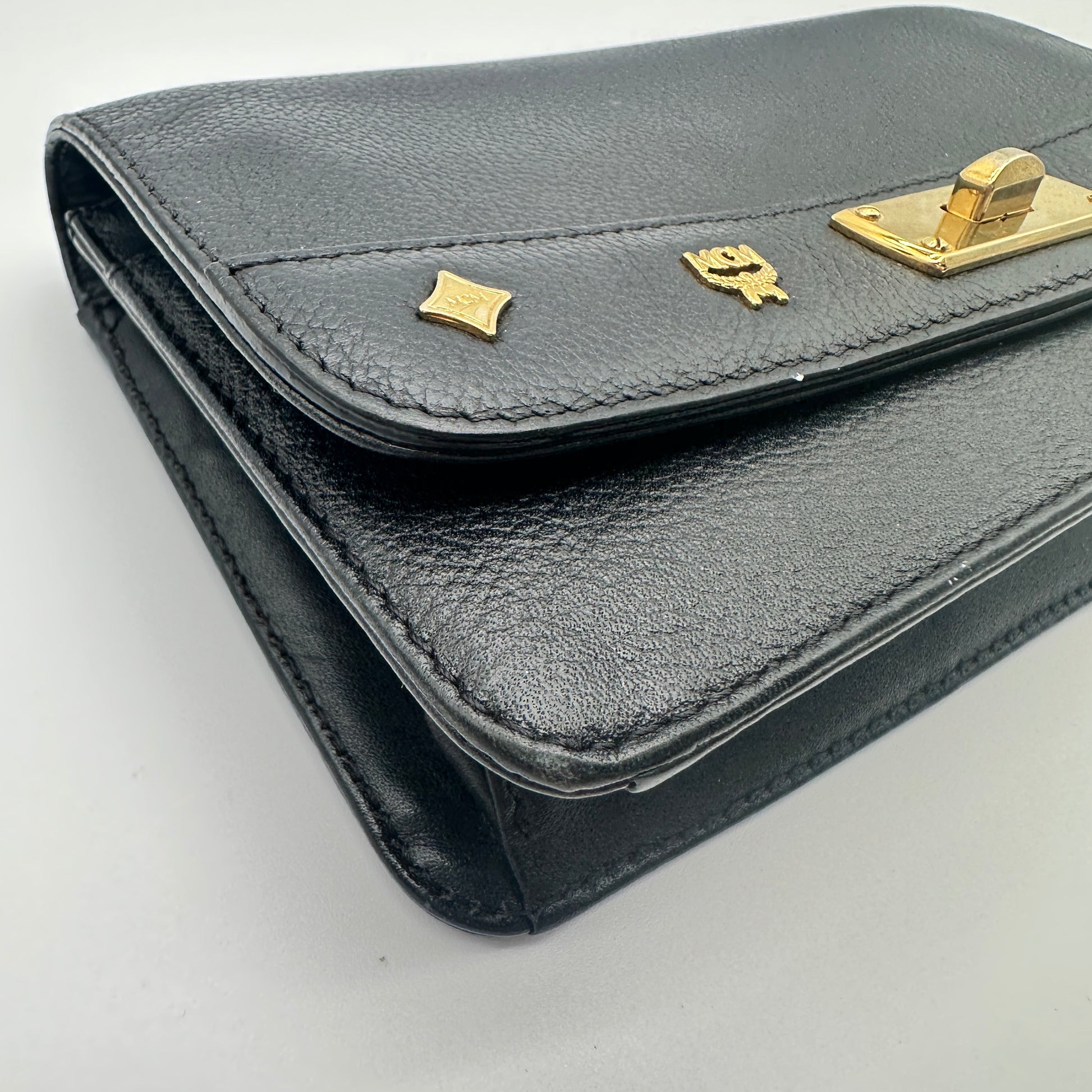 Black Clutch