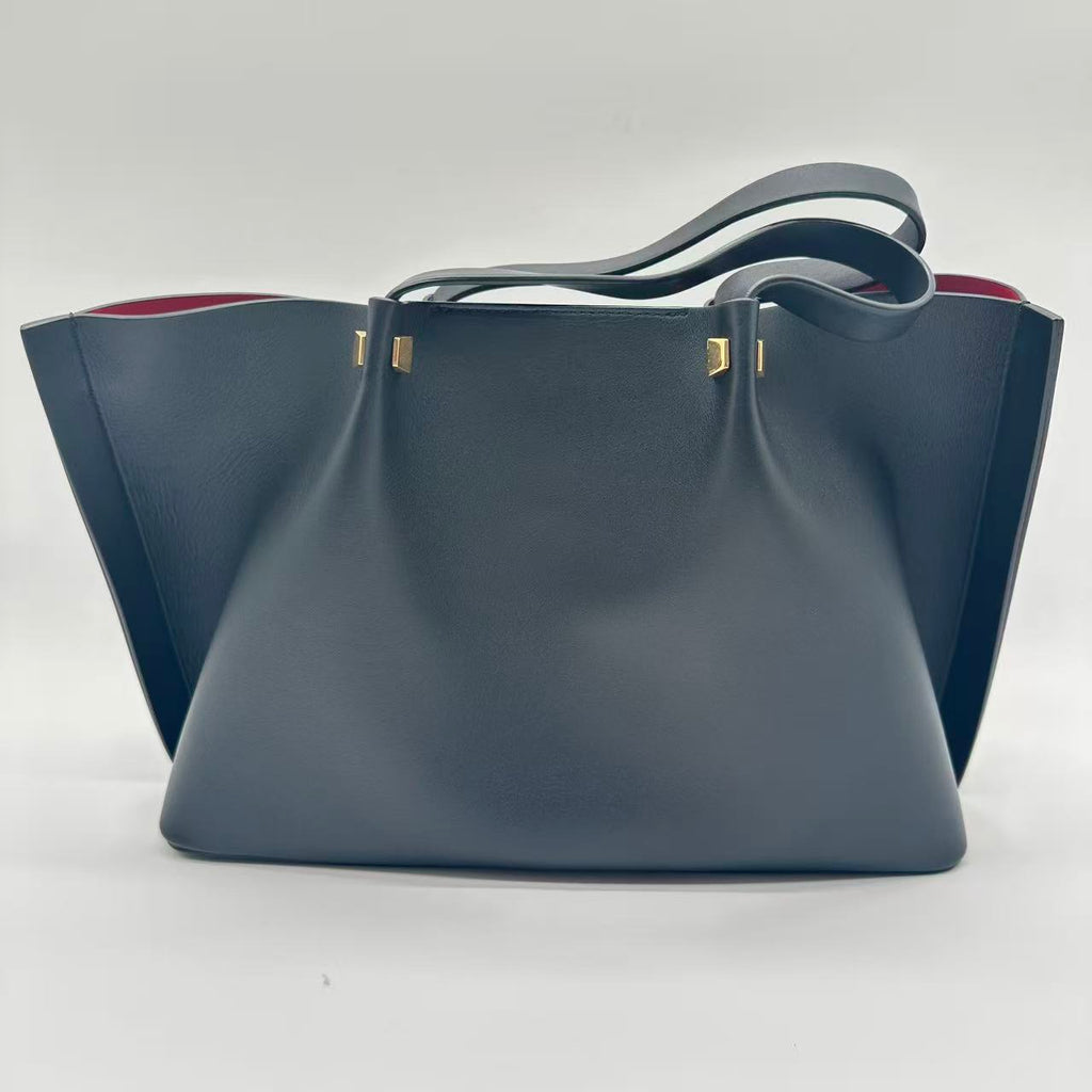 Go logo leather tote