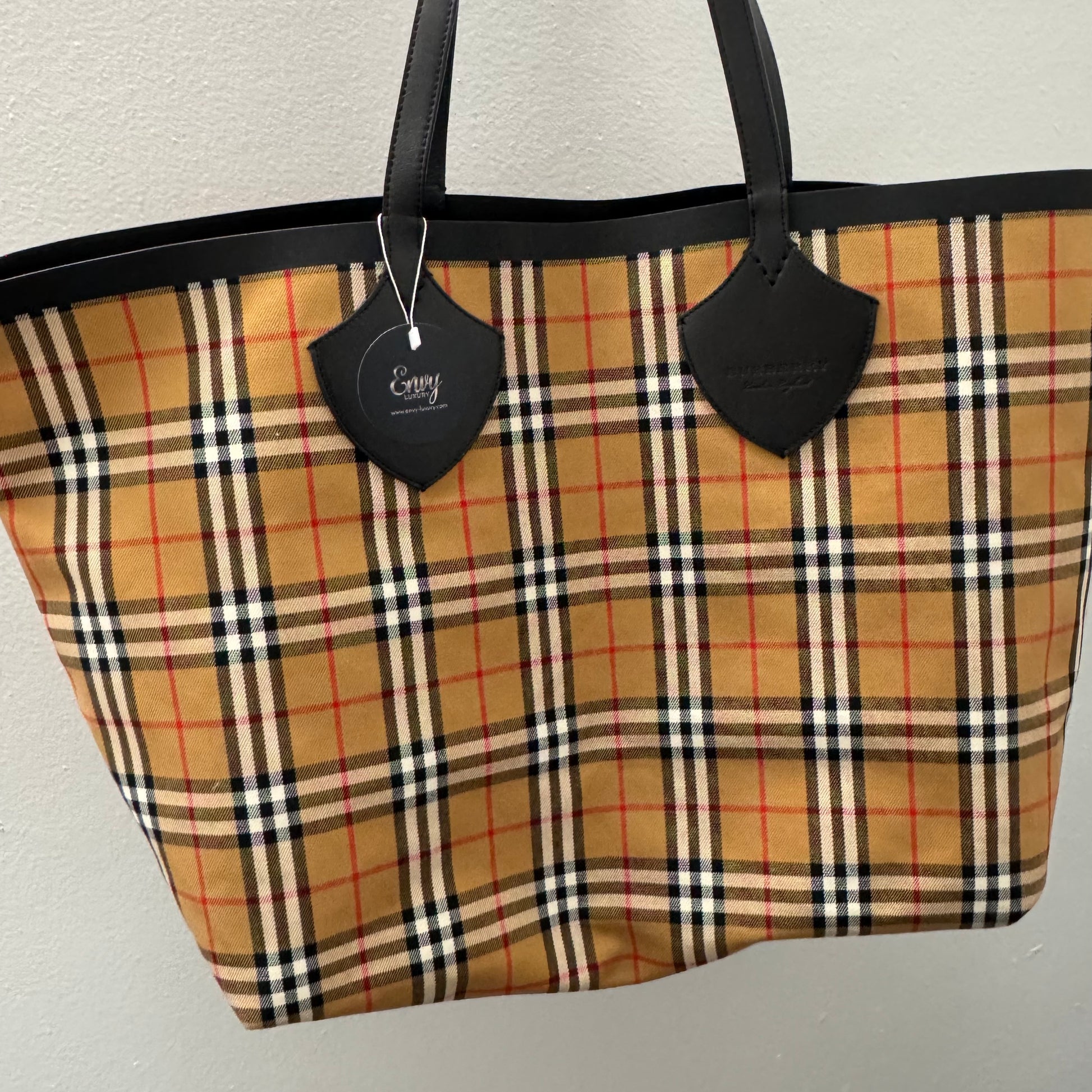 Burberry Reversible Giant Tote Vintage Check Canvas XL