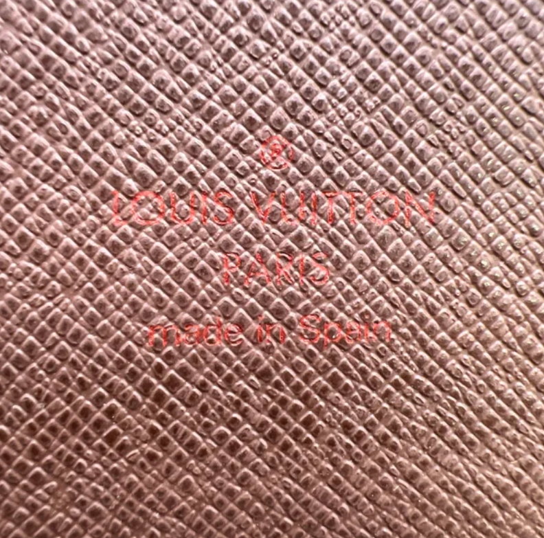 Louis Vuitton Damier Ebene Zippy Wallet W23131