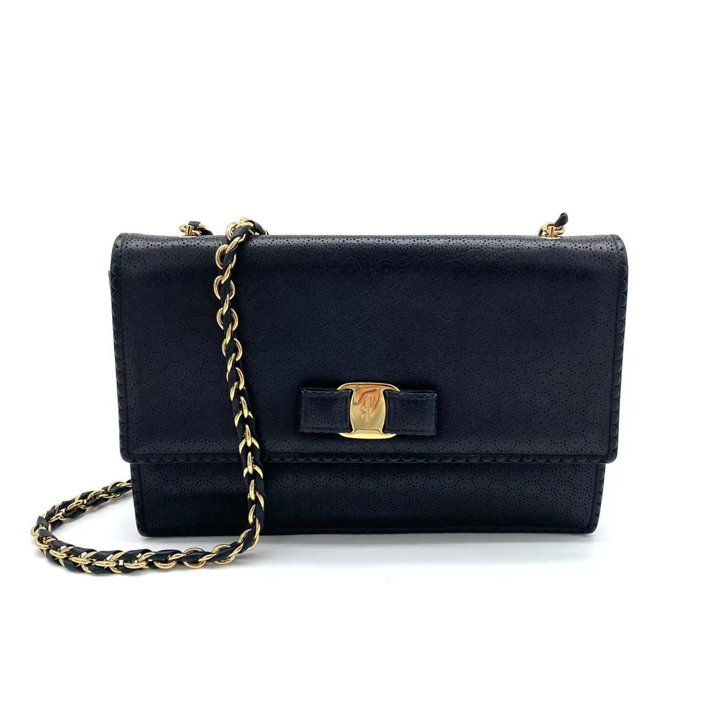 Black Wallet On Chian