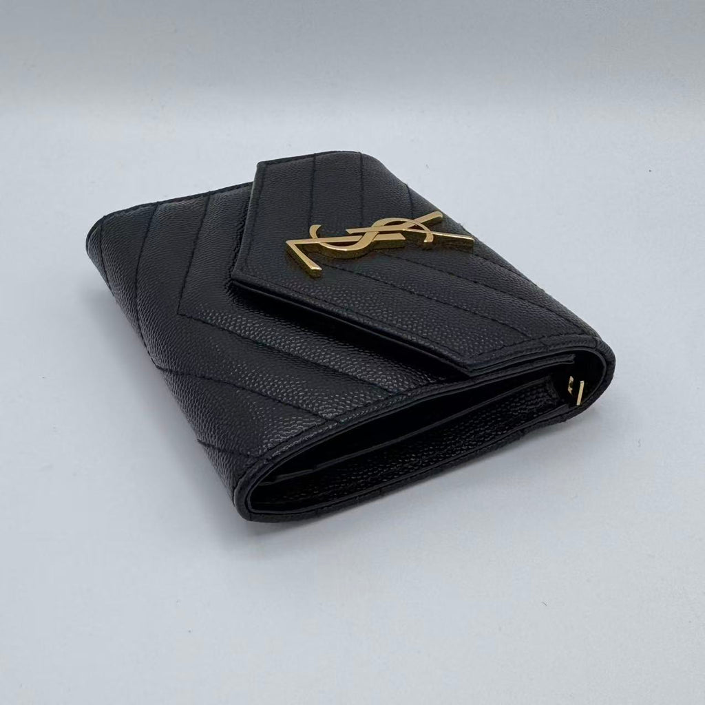 Monogram Trifold Wallet in Grained Leather Gisel