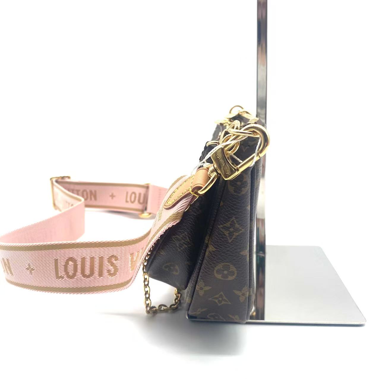 Multi Pochette Accessoires Monogram Canvas
