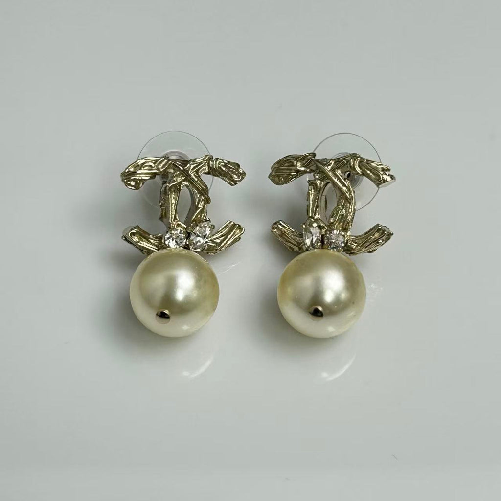 CC Drop Earrings Metal with Faux Pearls Twins LDJ3473