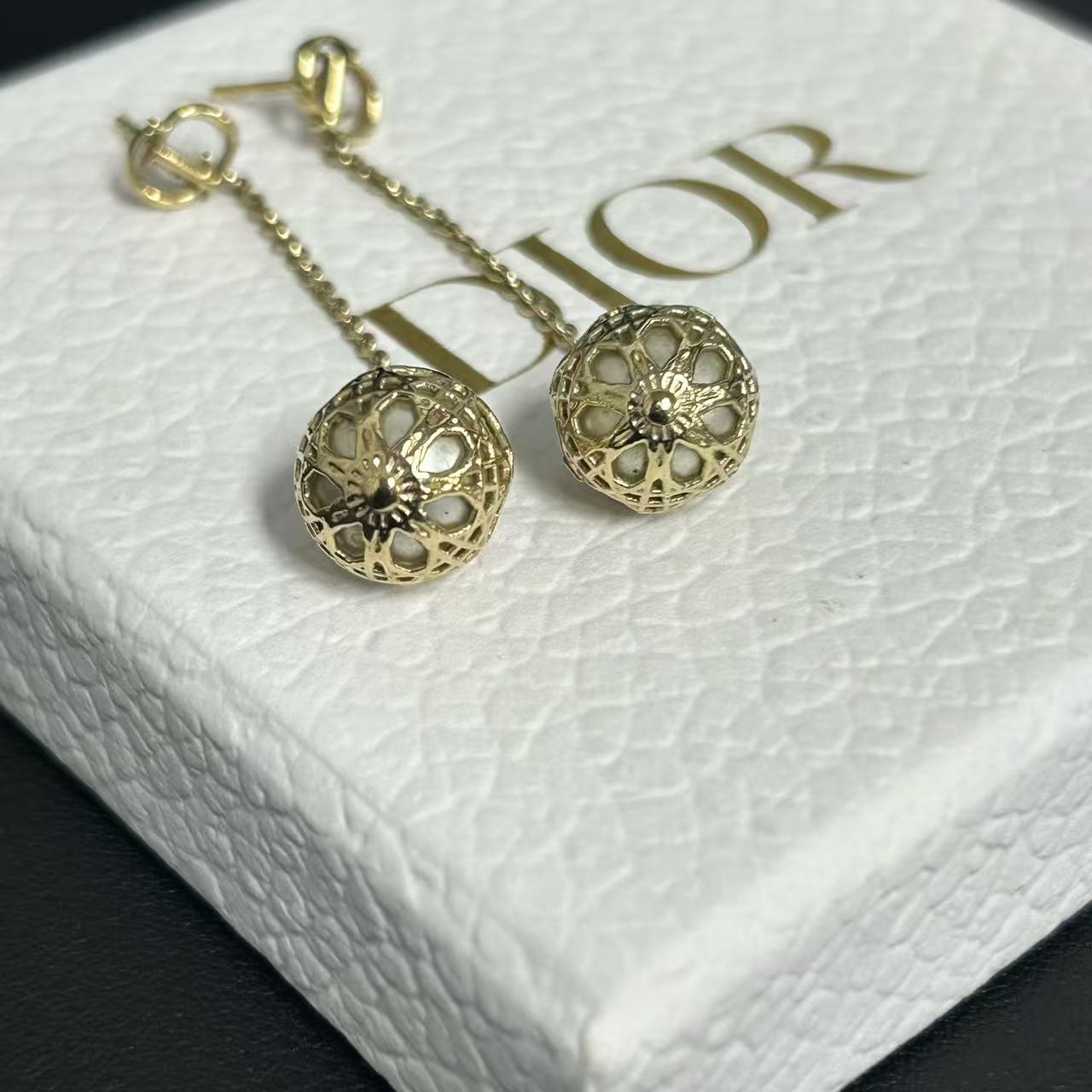 Secret Cannage Mise En Dior Tribales Dangle Earrings Metal and Faux Pearl Twins LDJ3992