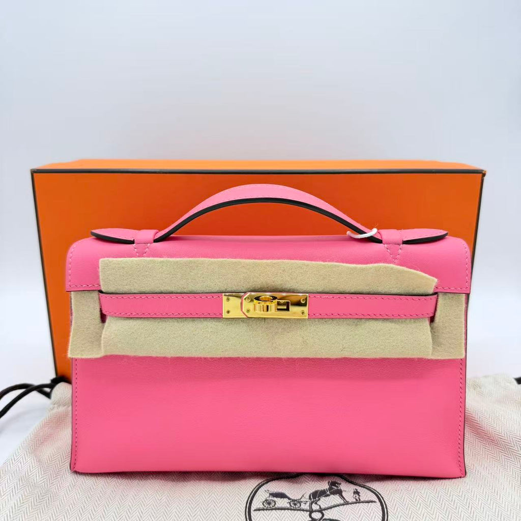 Kelly Pochette in Rose Azalee Swift leather with gold hardware LDM-1360