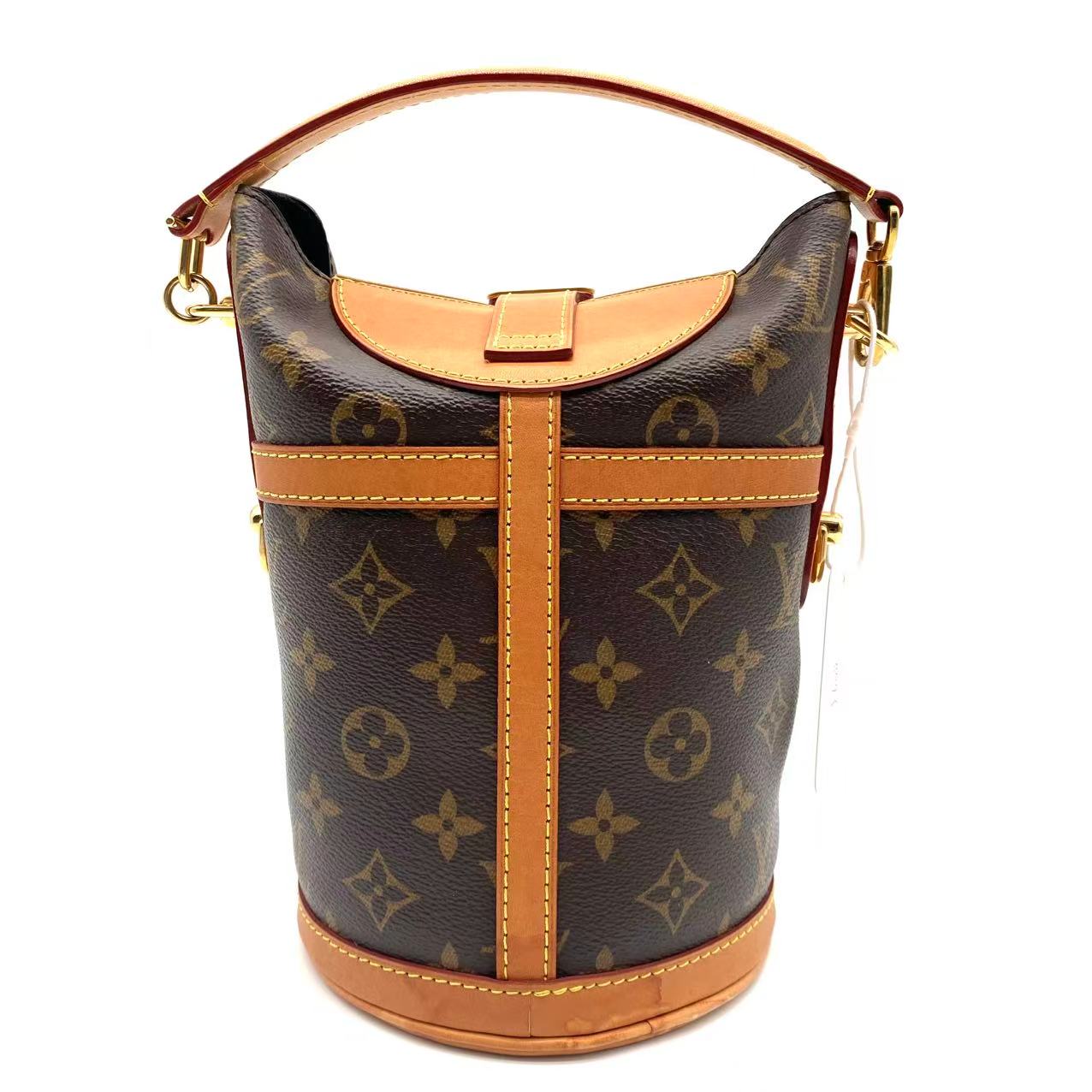 Duffle leather handbag